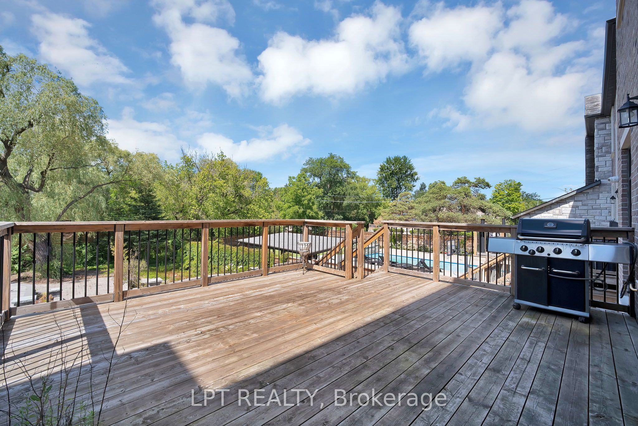 2 Poplar Drive Property Photo 45