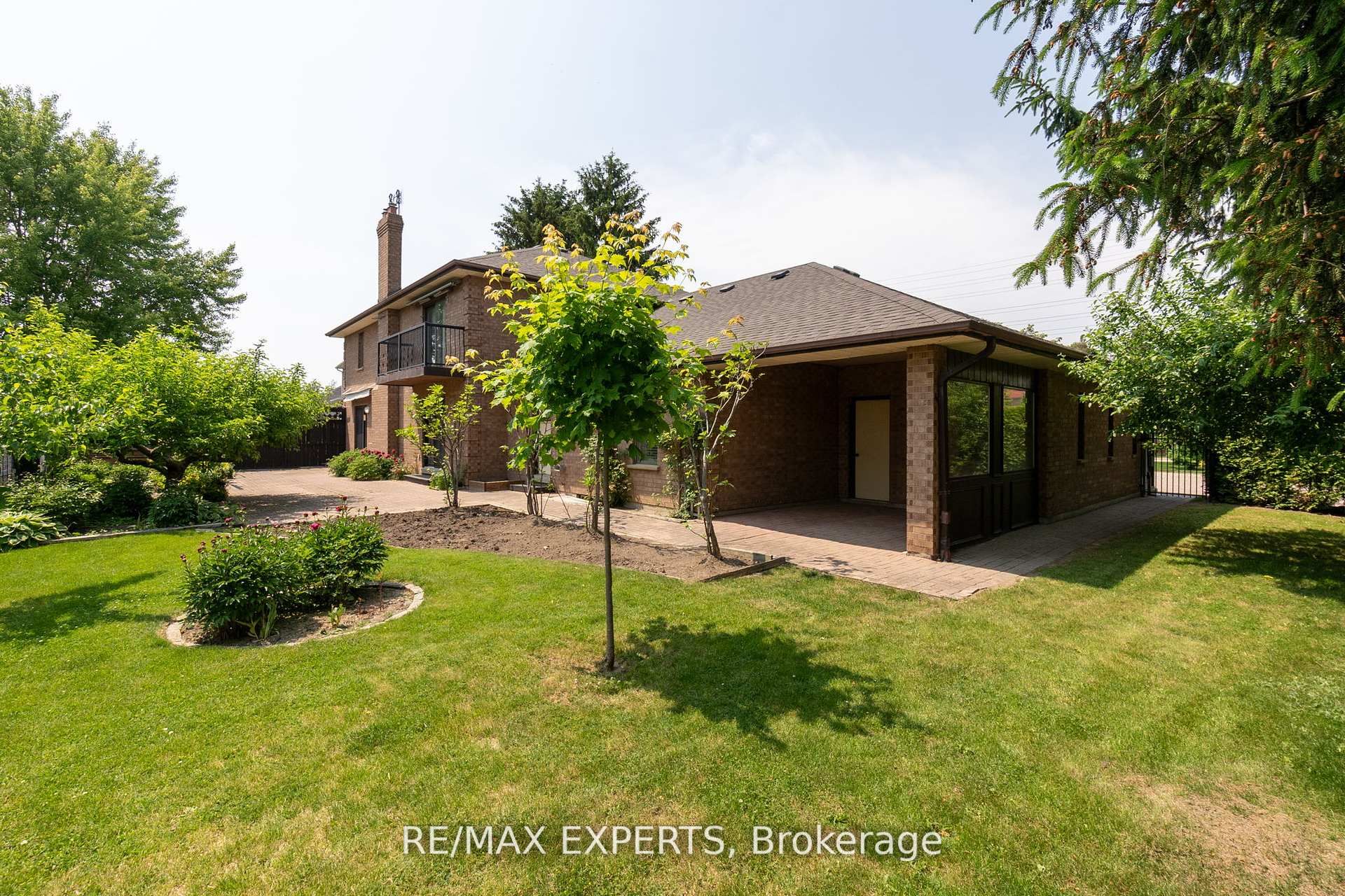80 Colucci Drive Property Photo 44