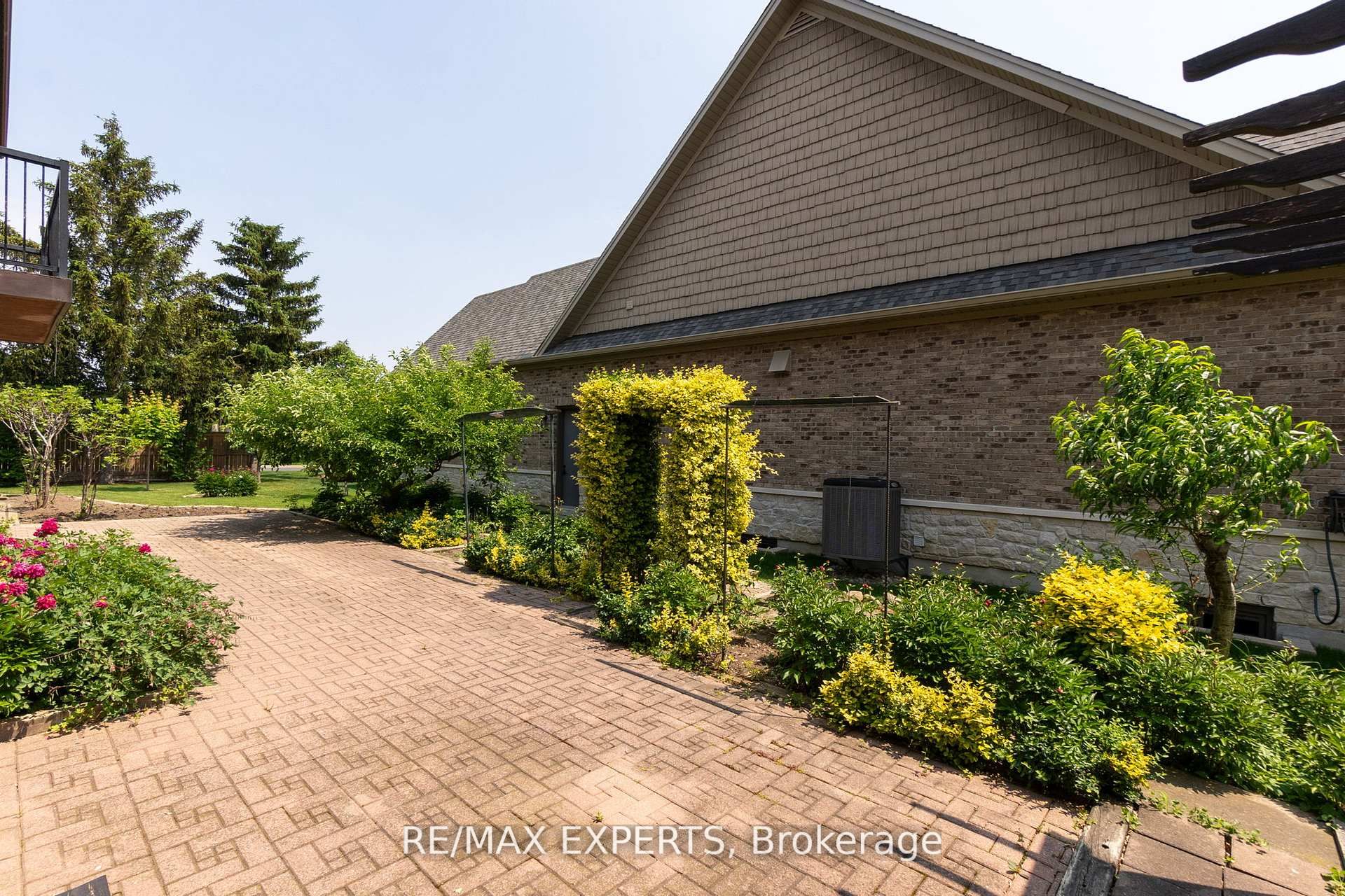 80 Colucci Drive Property Photo 45