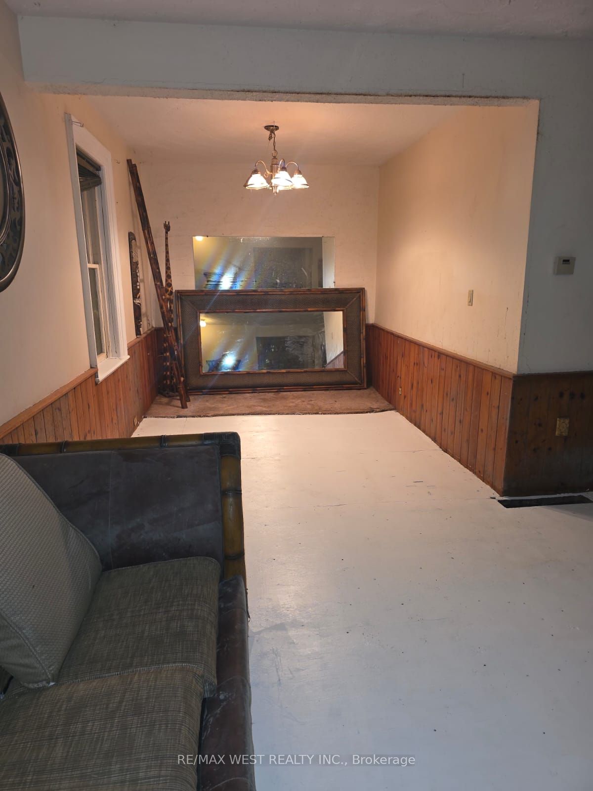 6536 5th Side Road Property Photo 10