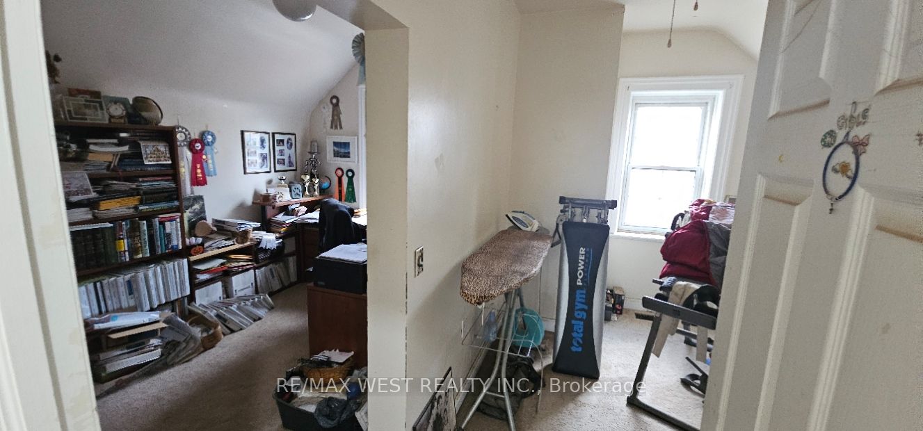 6536 5th Side Road Property Photo 21