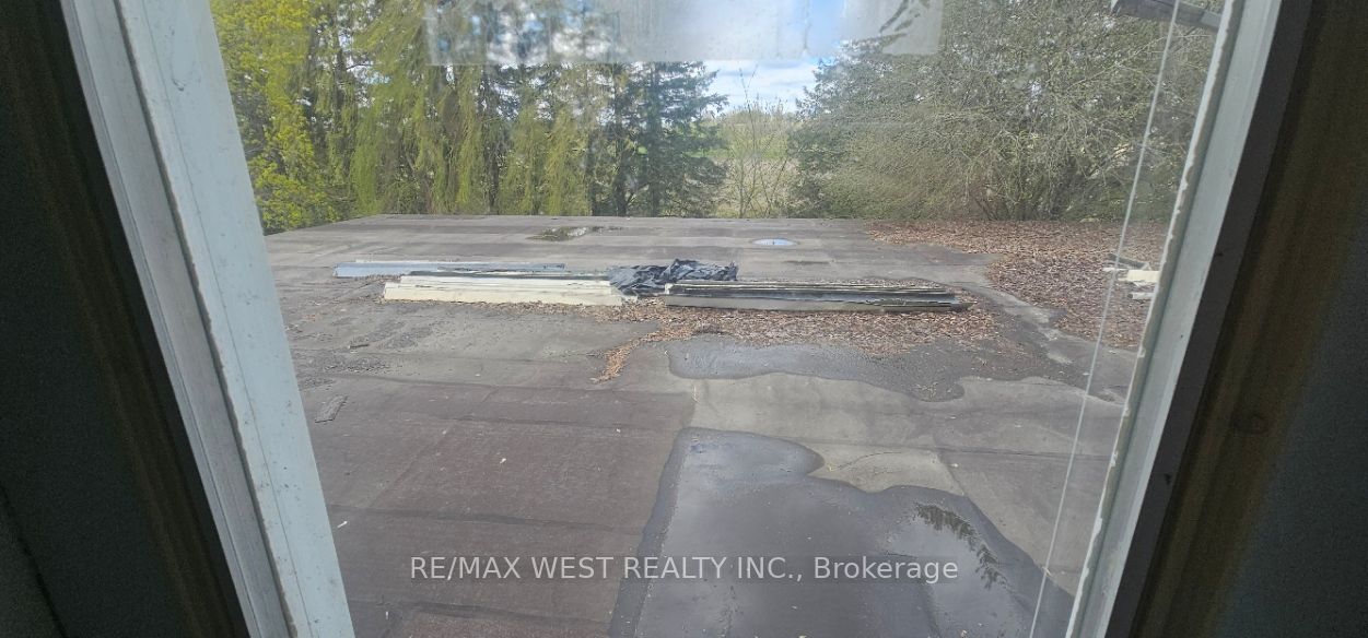 6536 5th Side Road Property Photo 24
