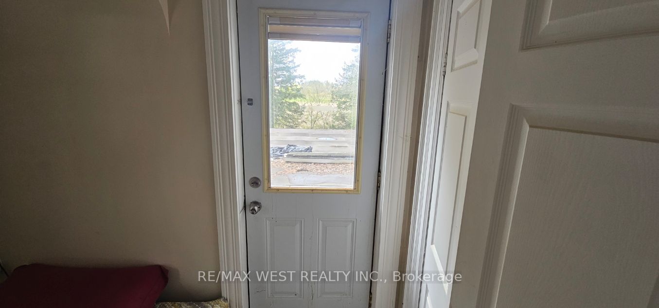 6536 5th Side Road Property Photo 25