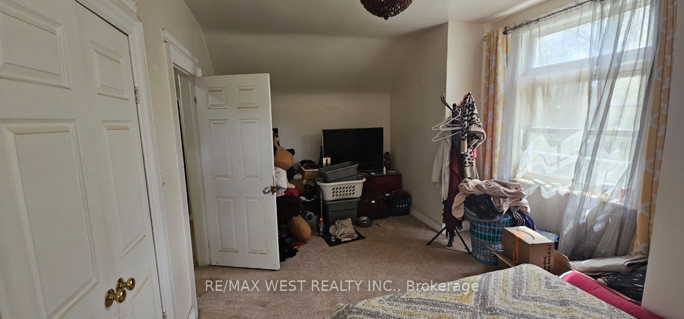 6536 5th Side Road Property Photo 26