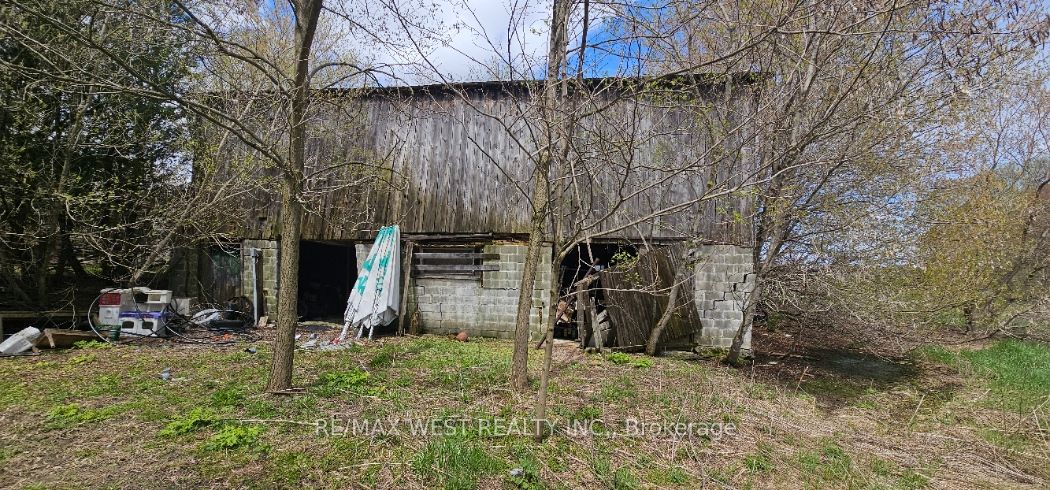 6536 5th Side Road Property Photo 36