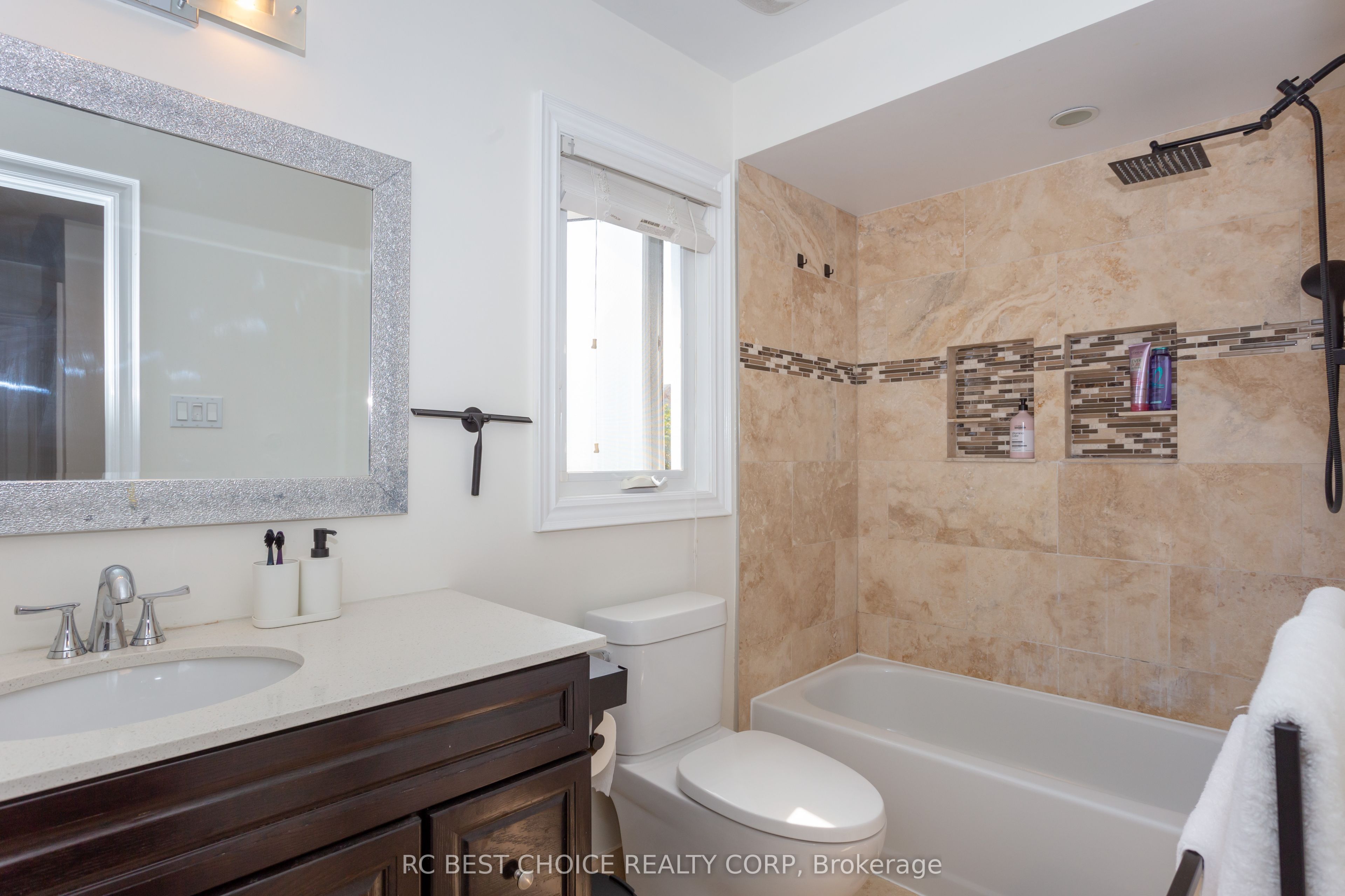 68 Carron Avenue Property Photo 16