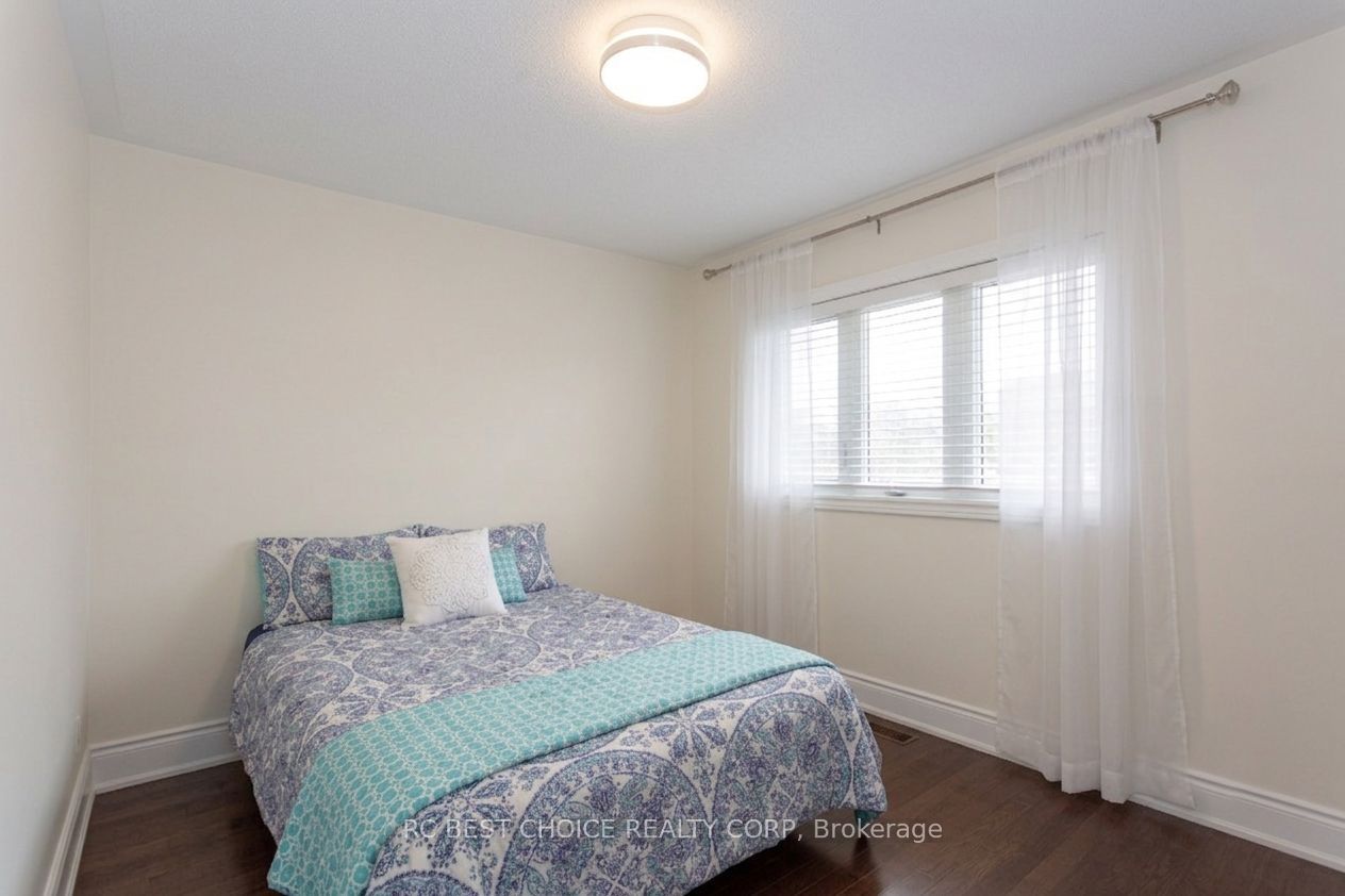 68 Carron Avenue Property Photo 17