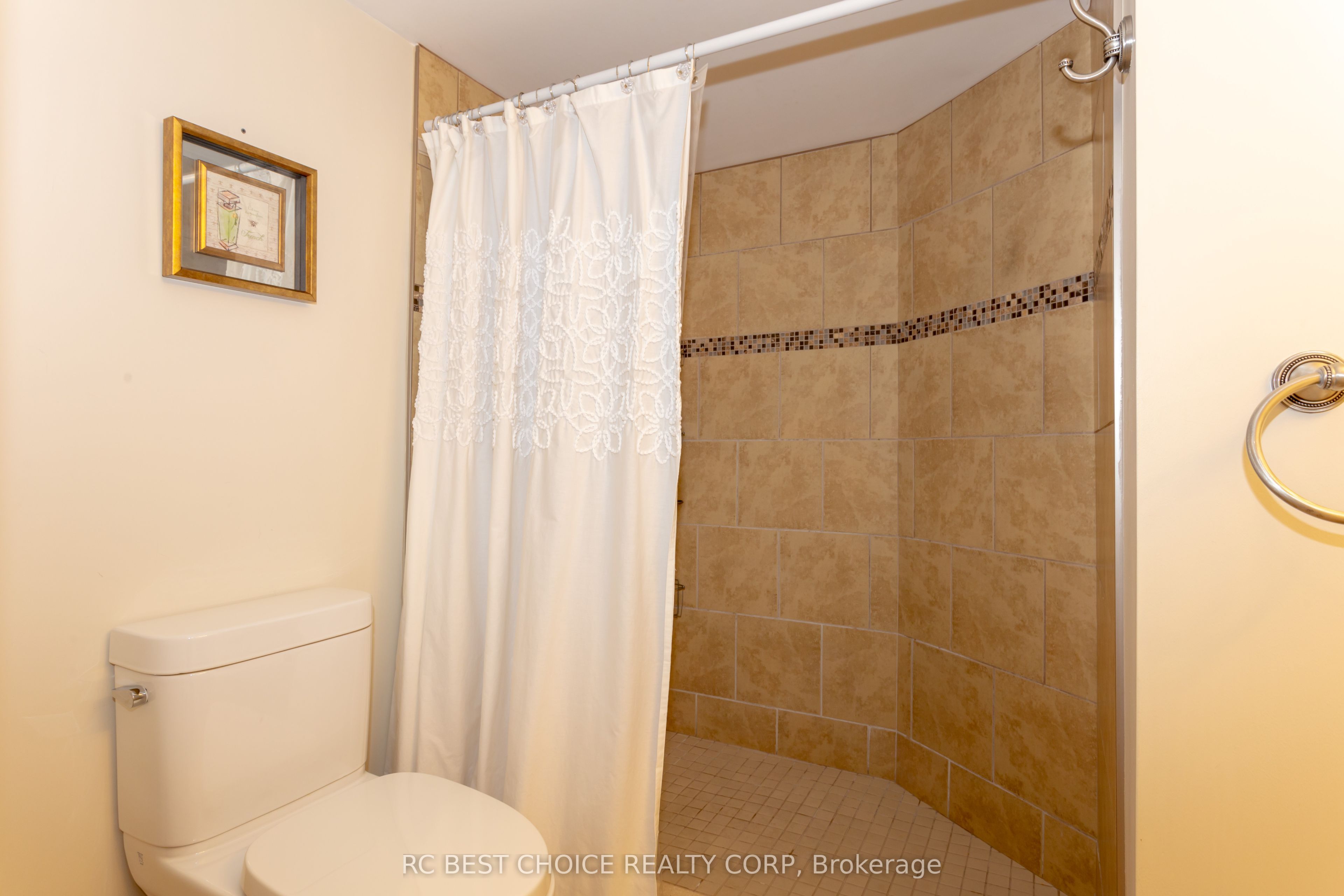 68 Carron Avenue Property Photo 22