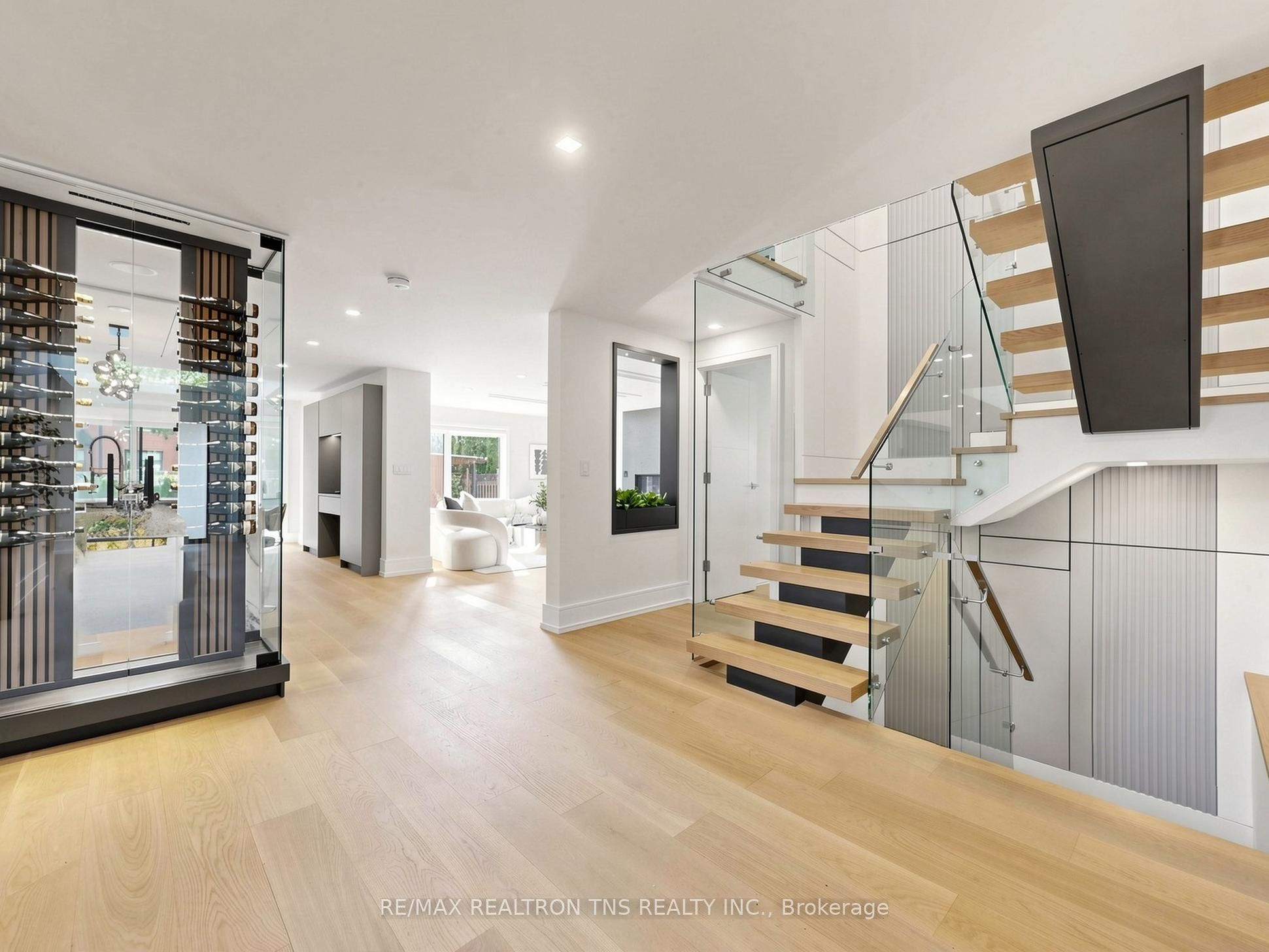 2 Eastgate Crescent Property Photo 23