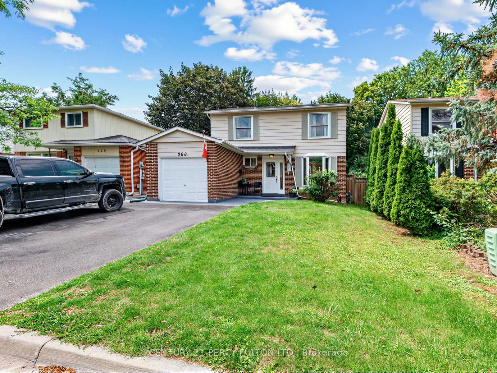 388 Handley Crescent Property Photo 3
