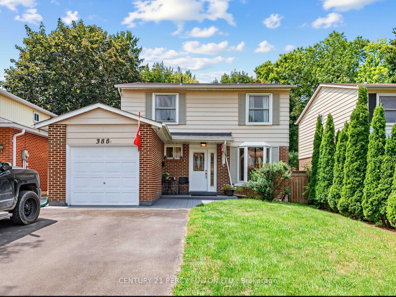 388 Handley Crescent Property Photo 4