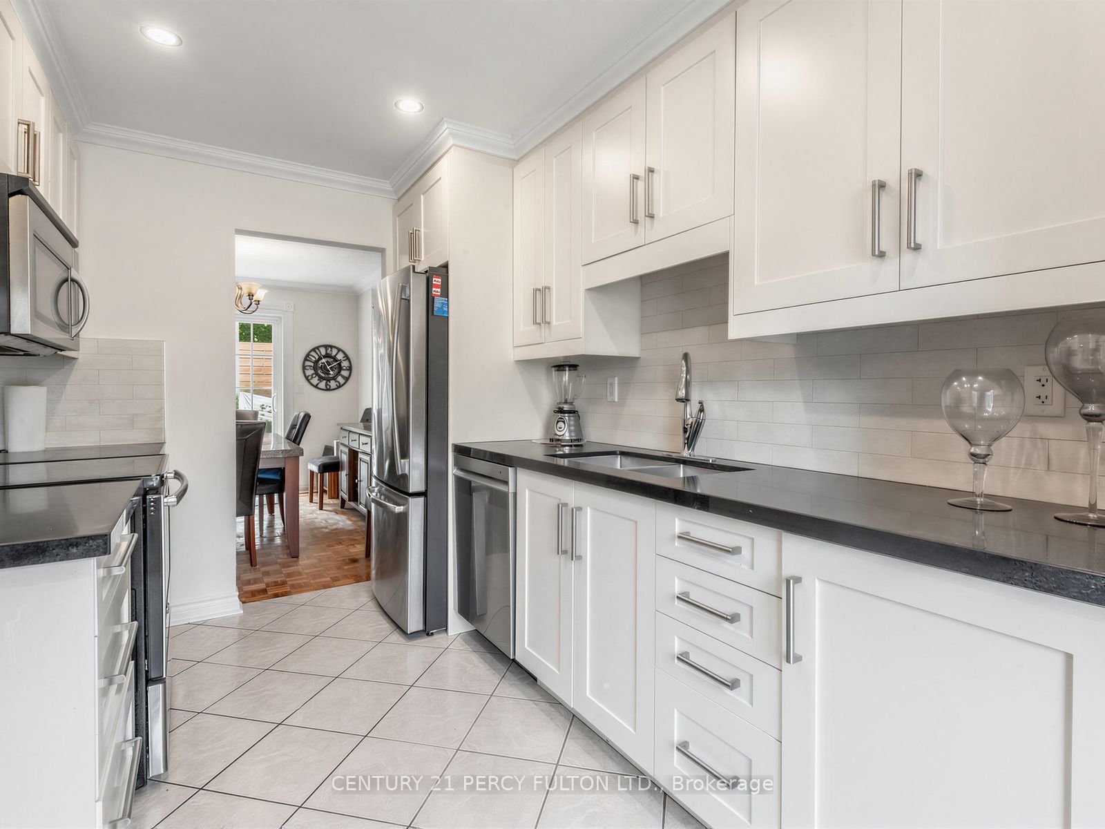 388 Handley Crescent Property Photo 8