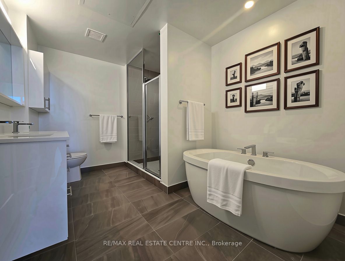 9751 Markham Road Ph06 Property Photo 23