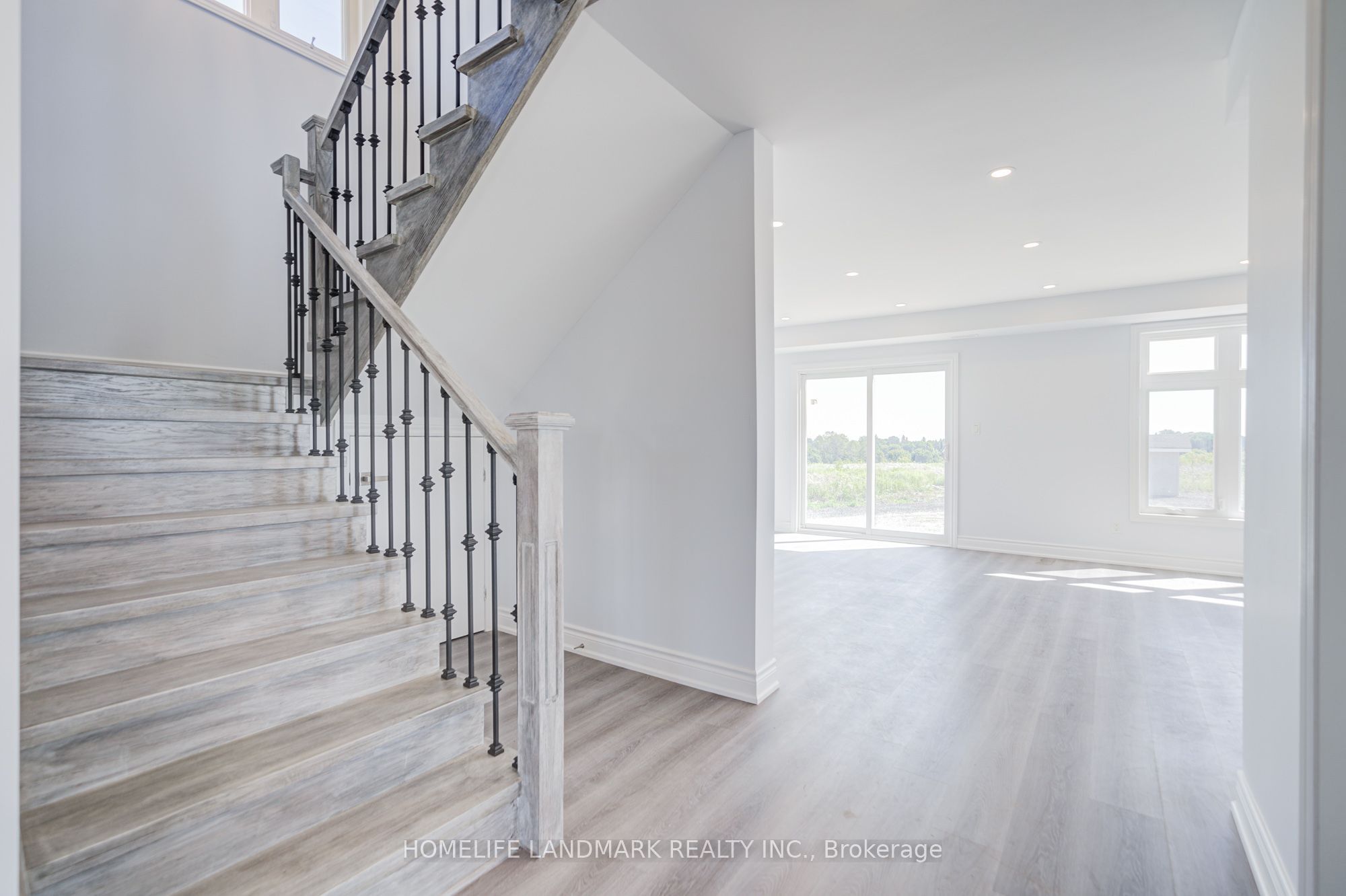 17305 10th Concession Property Photo 13