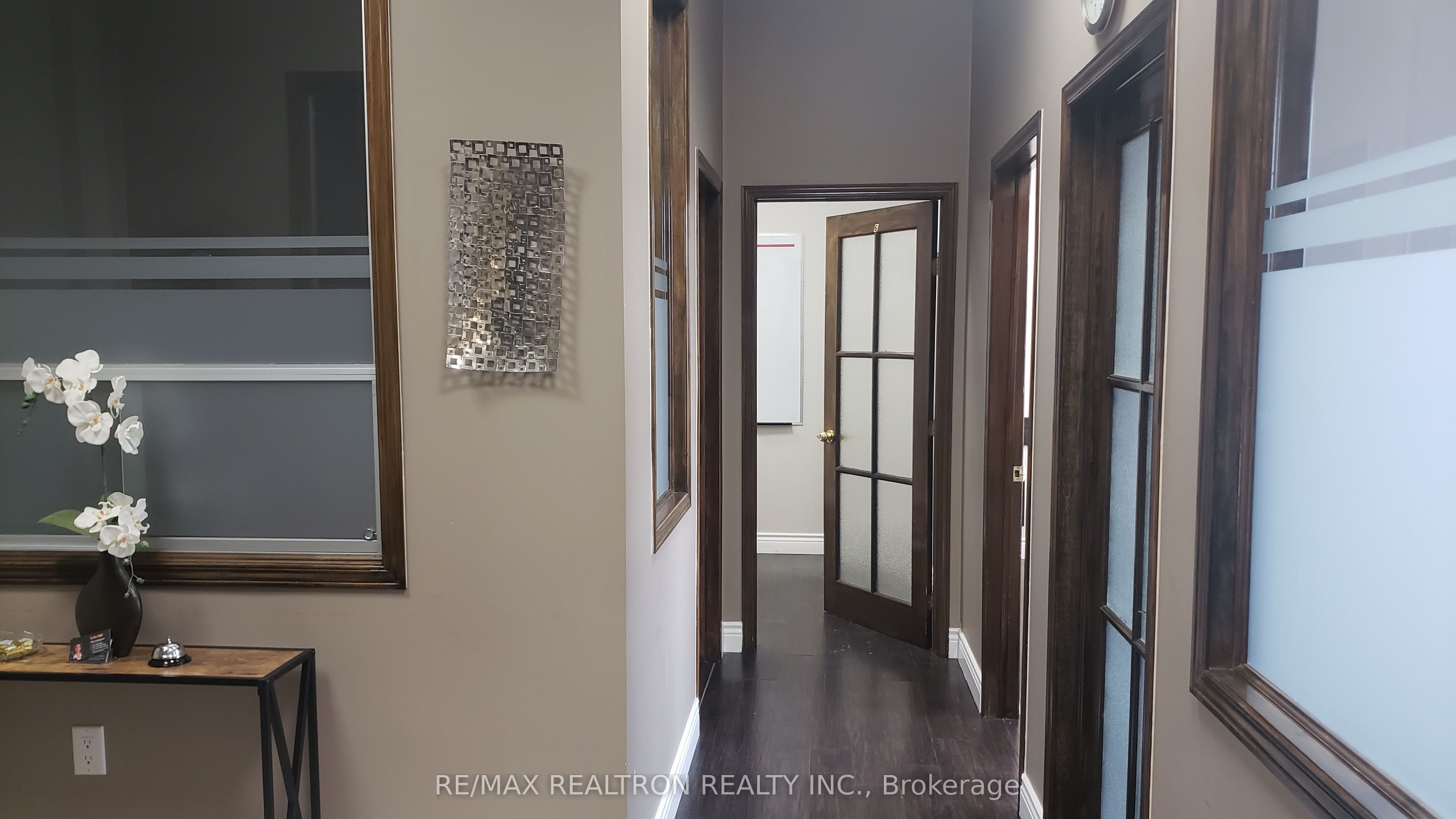 7 Eastvale Drive 203 Property Photo 5