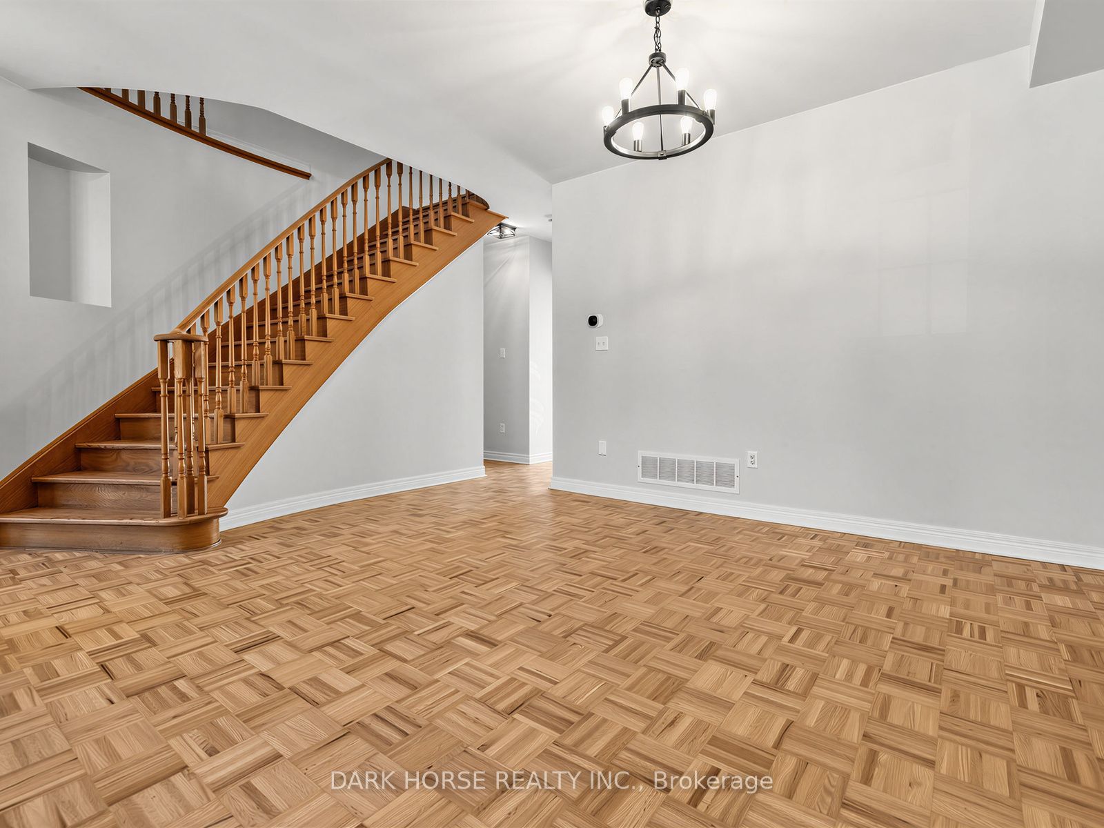55 Redfinch Crescent Property Photo 9
