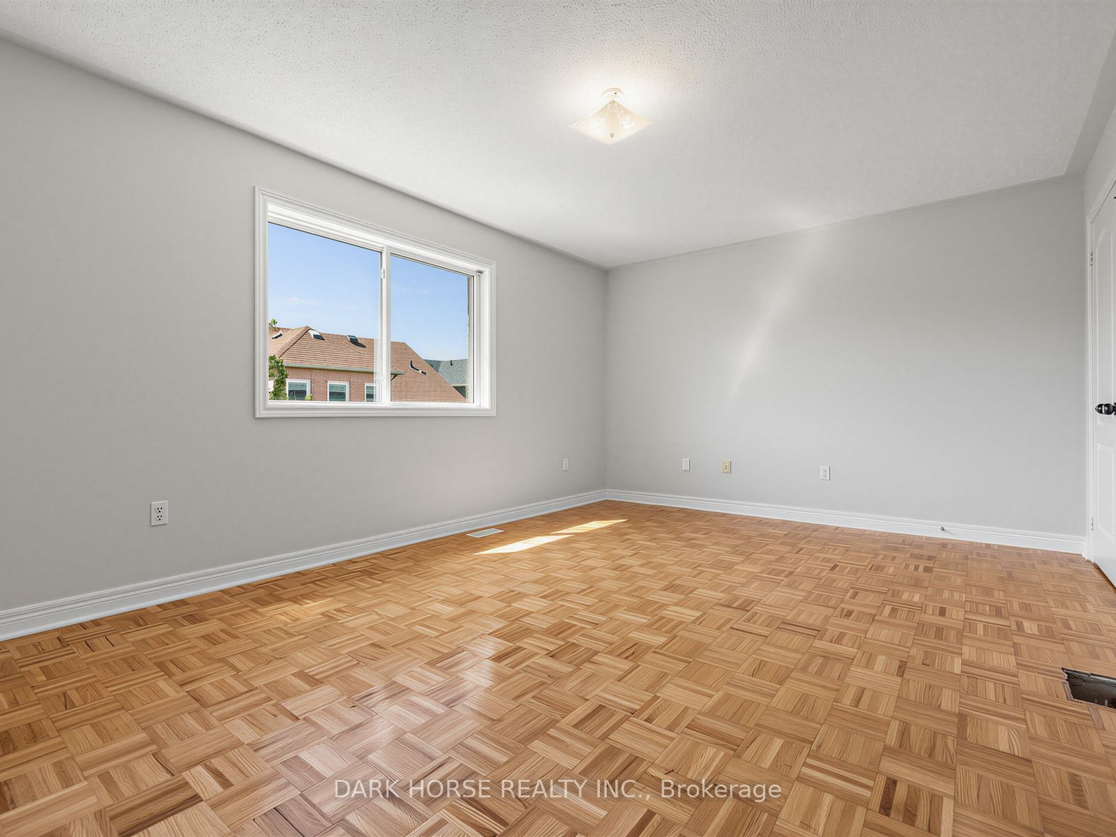 55 Redfinch Crescent Property Photo 25