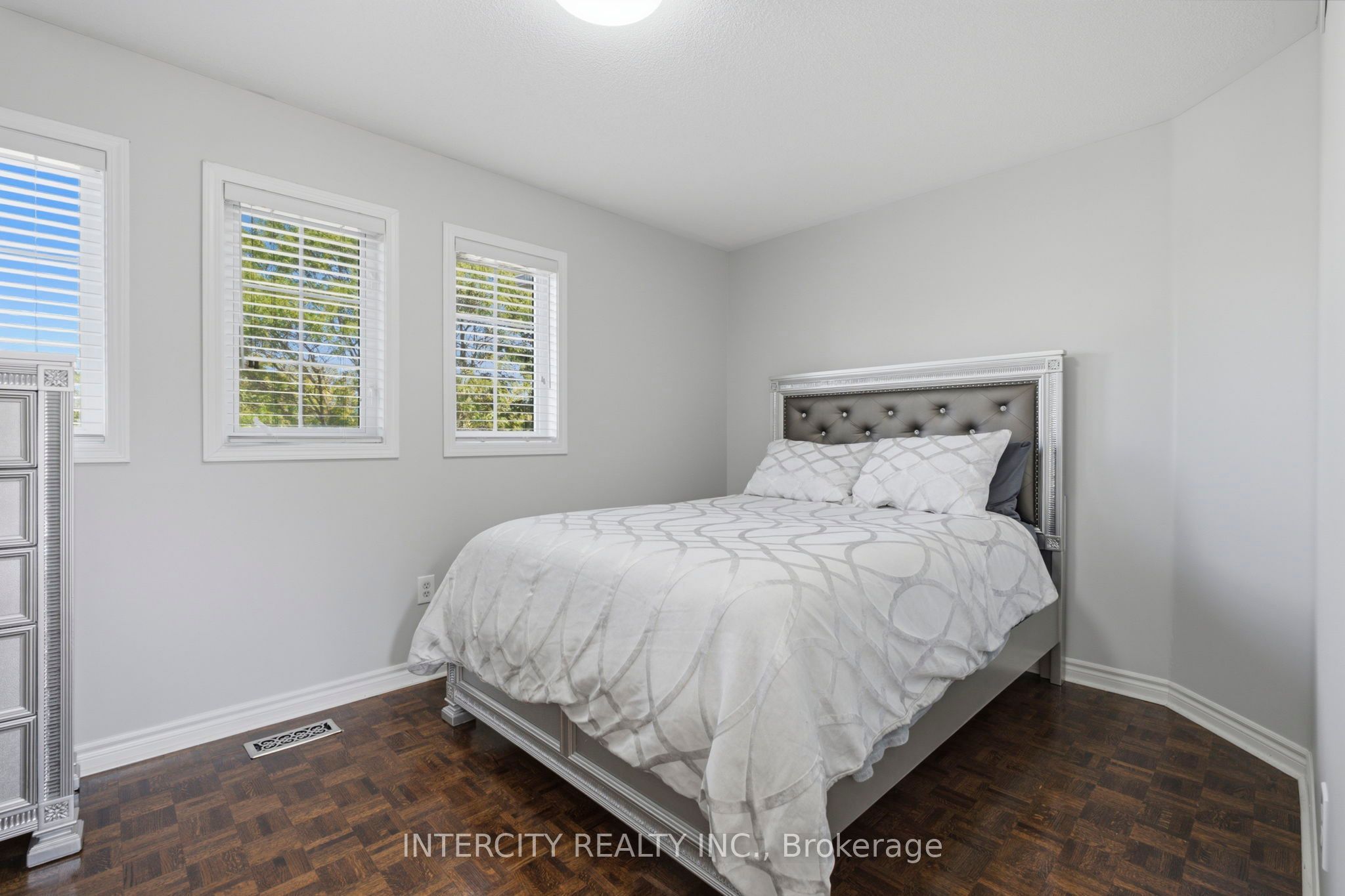 93 Chalone Crescent Property Photo 18