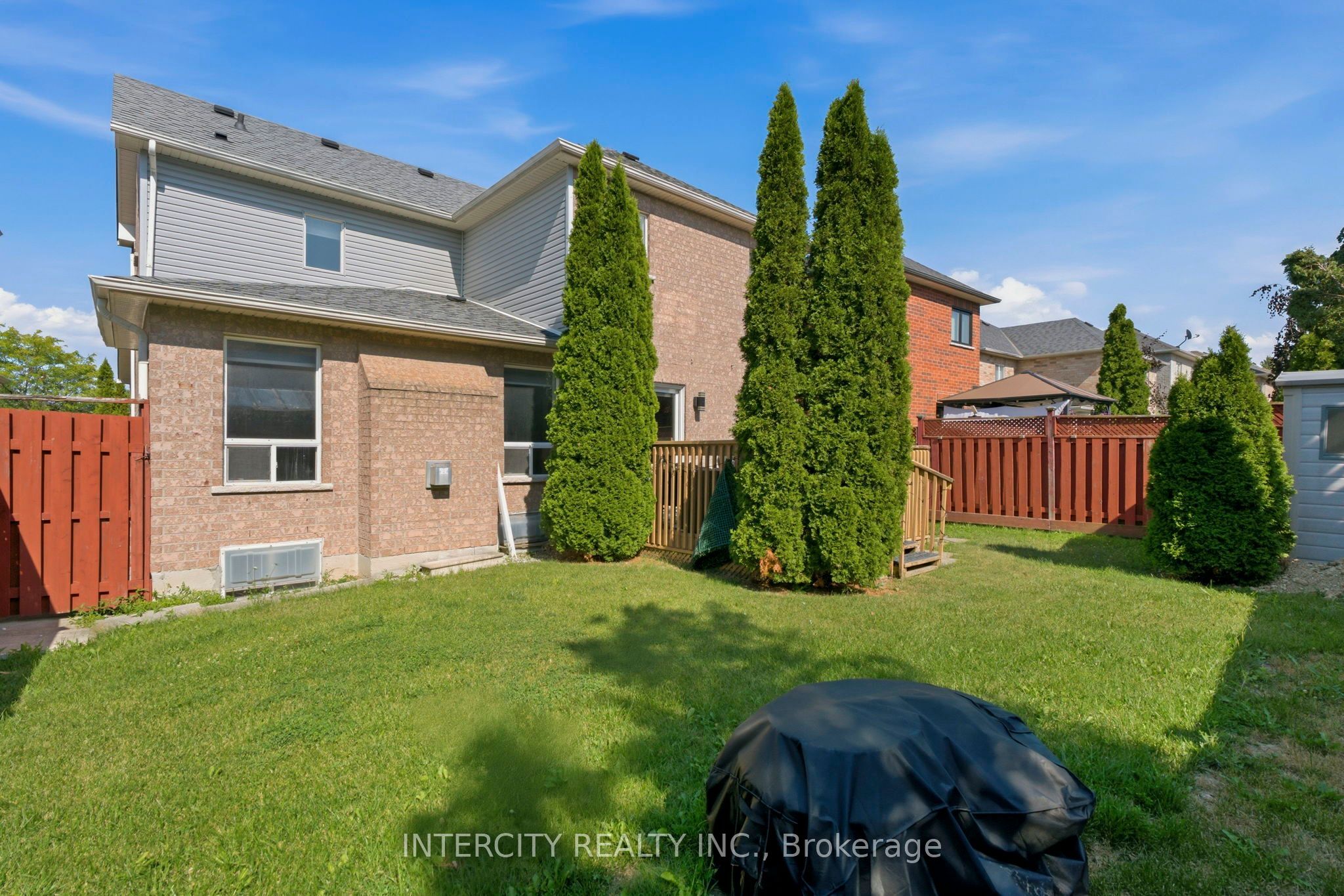 93 Chalone Crescent Property Photo 32