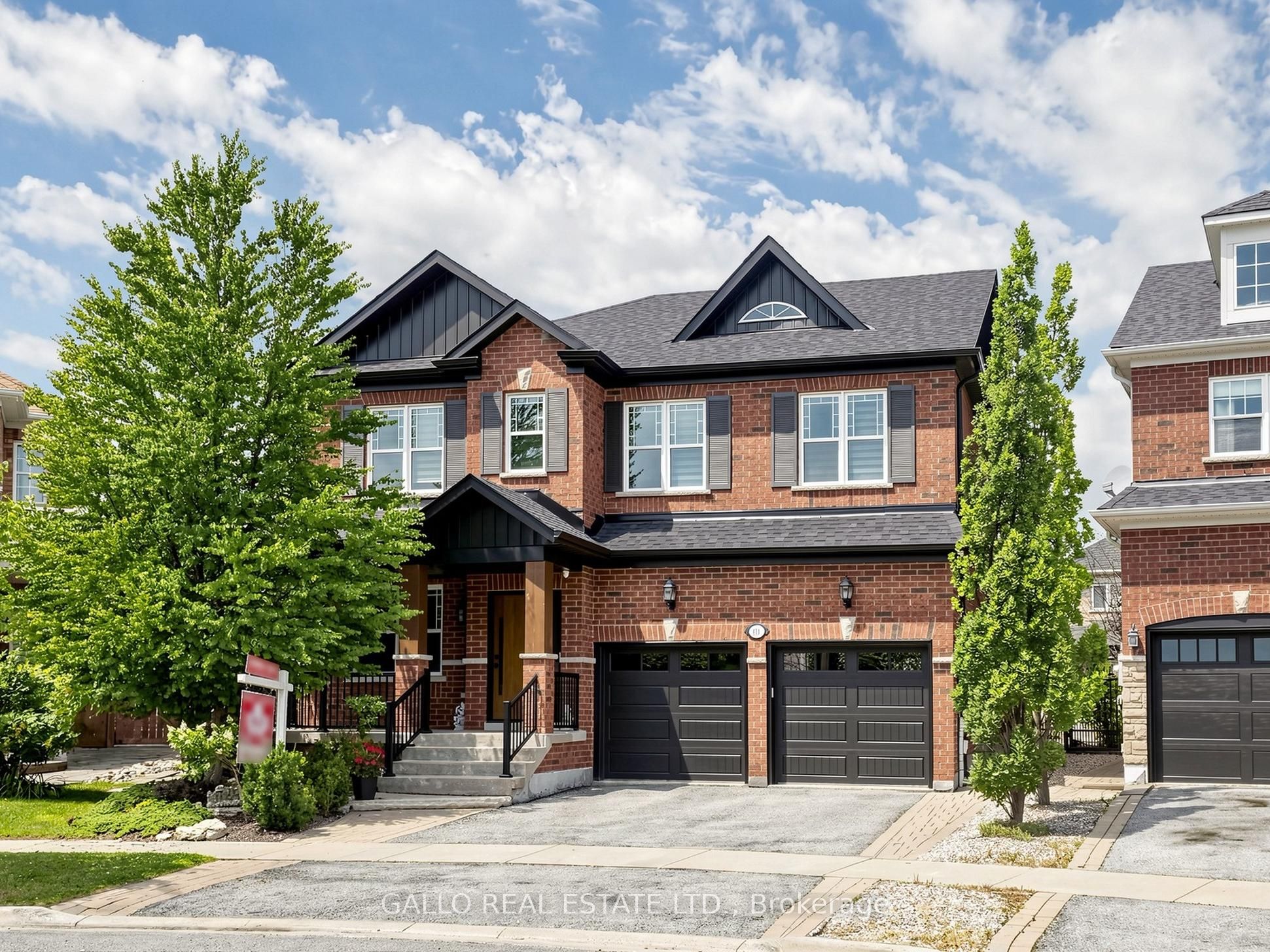 111 Pondmede Crescent Property Photo 1