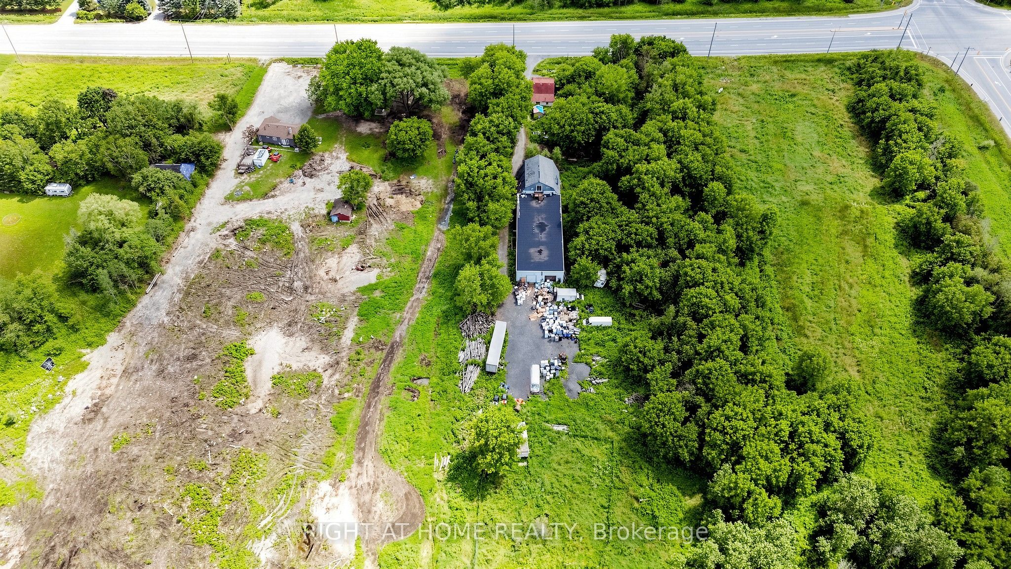 2884 County Rd 89 Property Photo 5