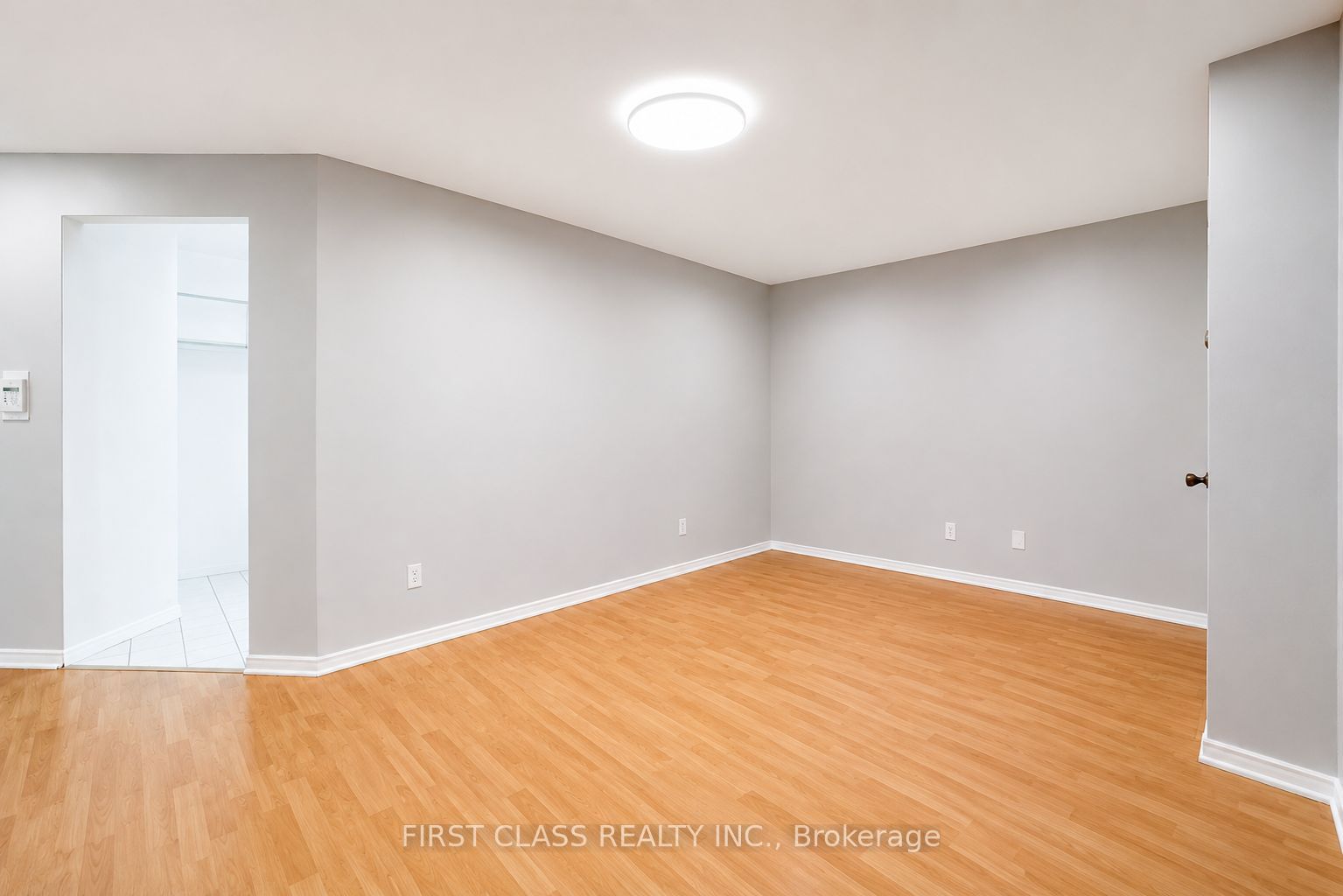 91 Townsgate Drive 106 Property Photo 10