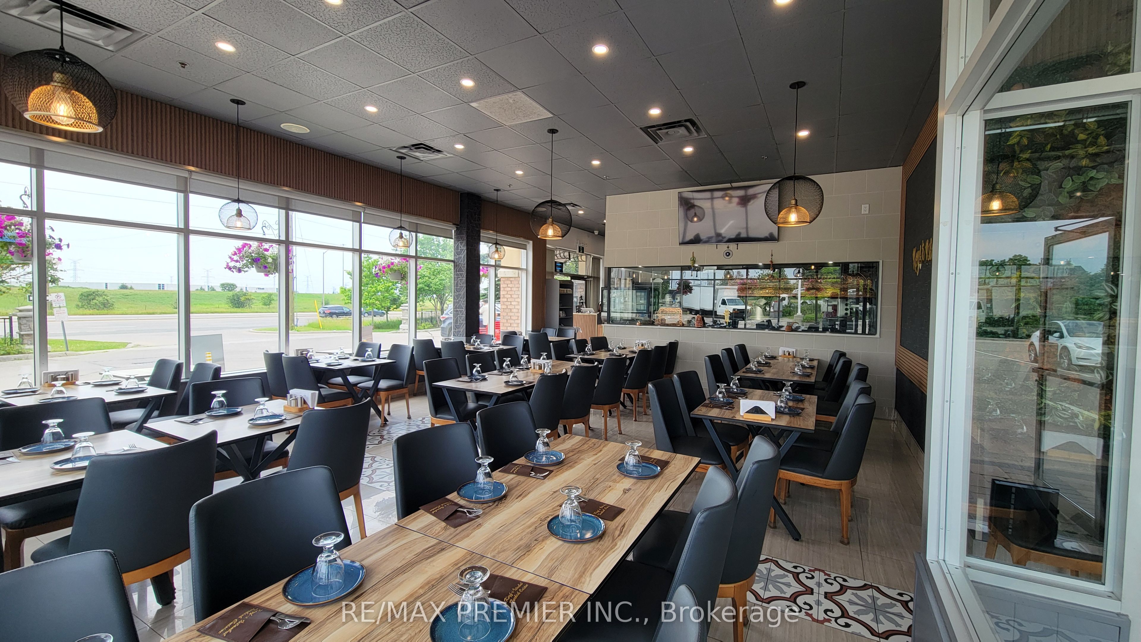 1200 Highway 7 1 Property Photo 3