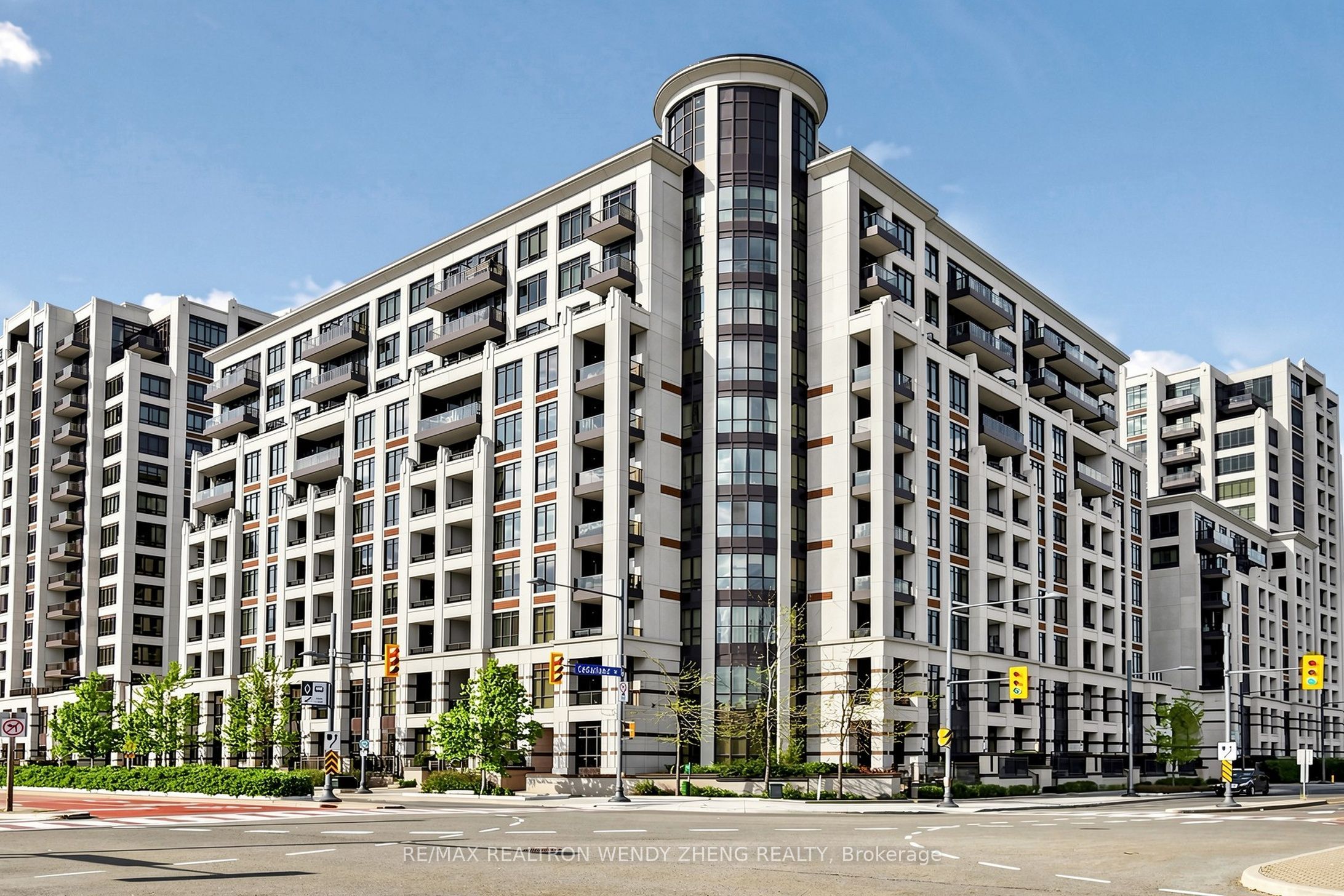 99 South Town Centre Boulevard 918 Property Photo 1
