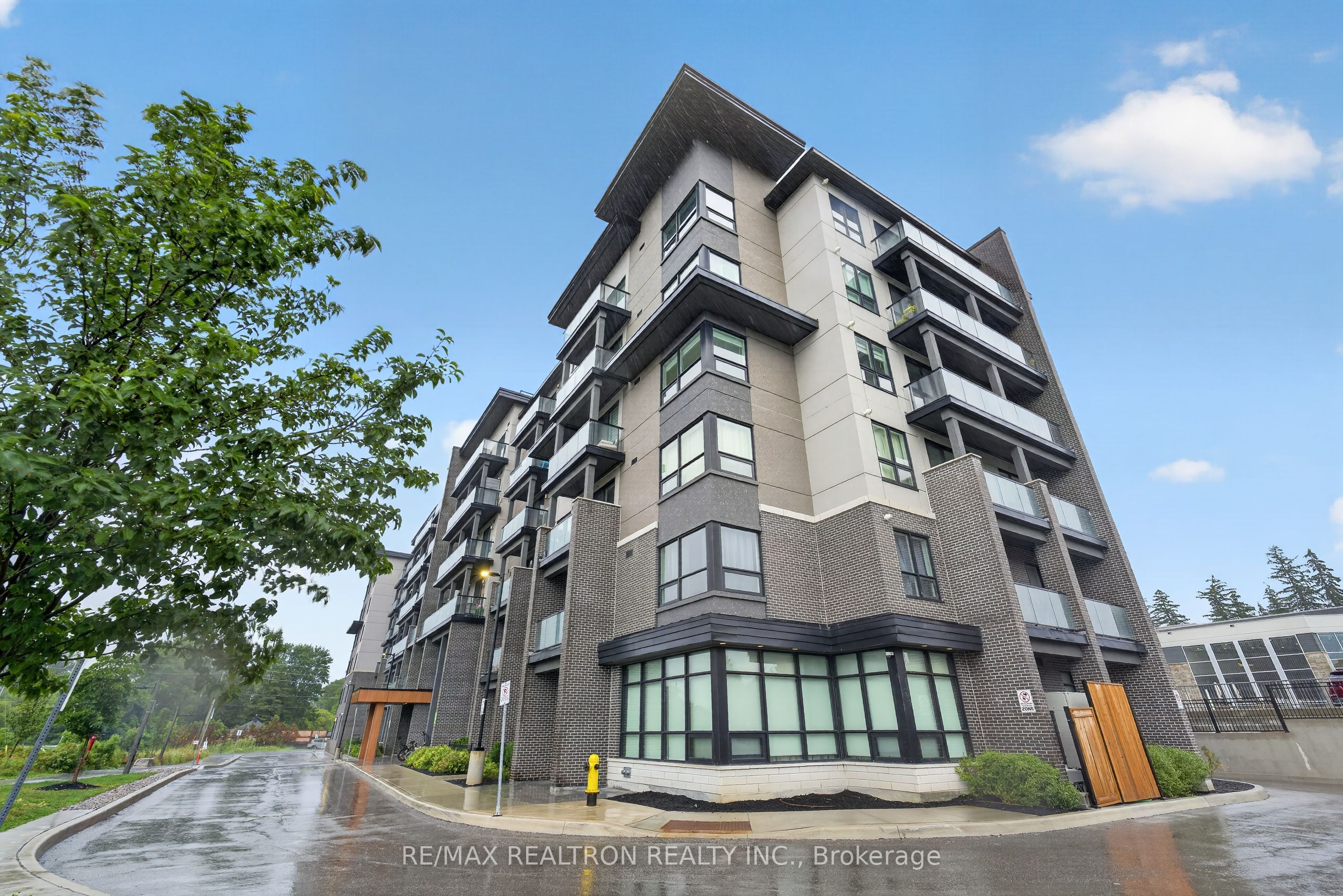 9700 Ninth Line 219 Property Photo 1