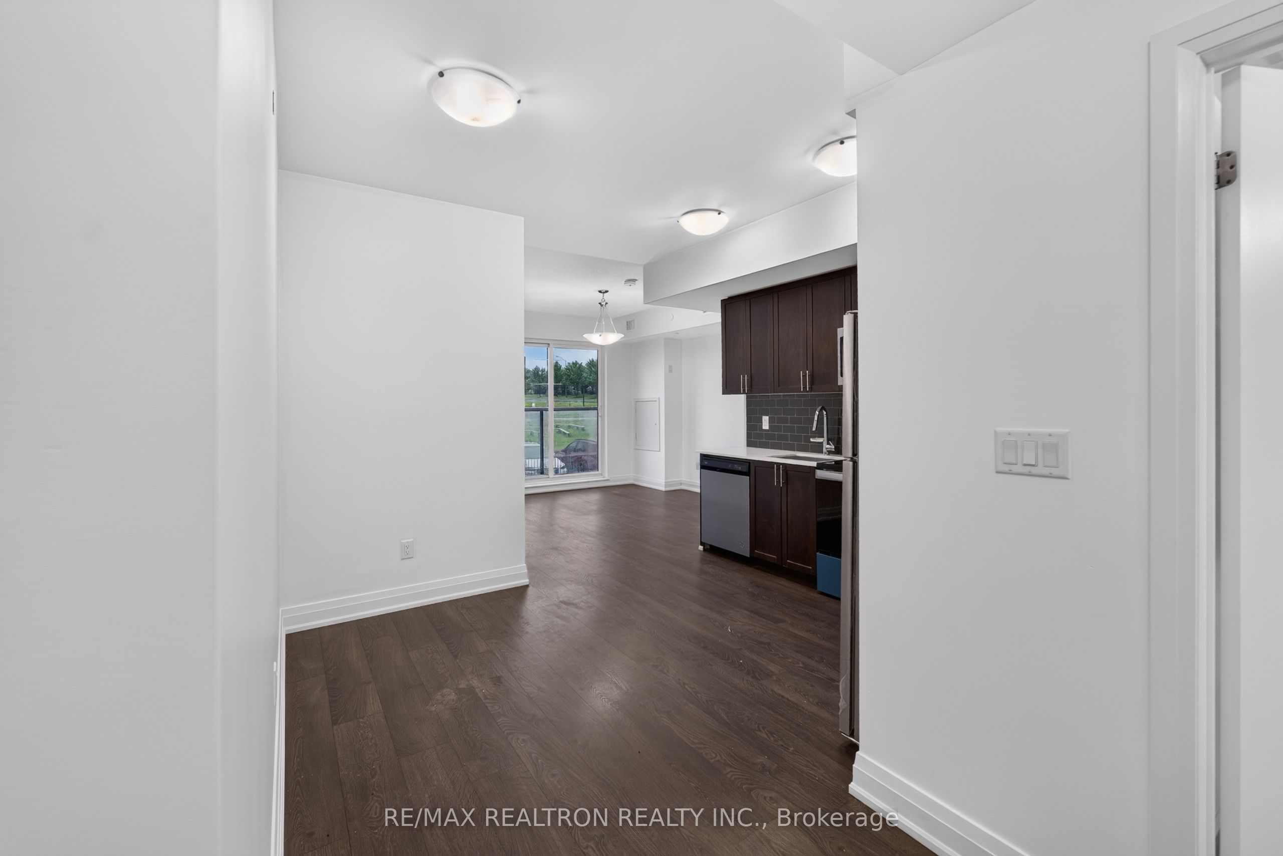 9700 Ninth Line 219 Property Photo 6