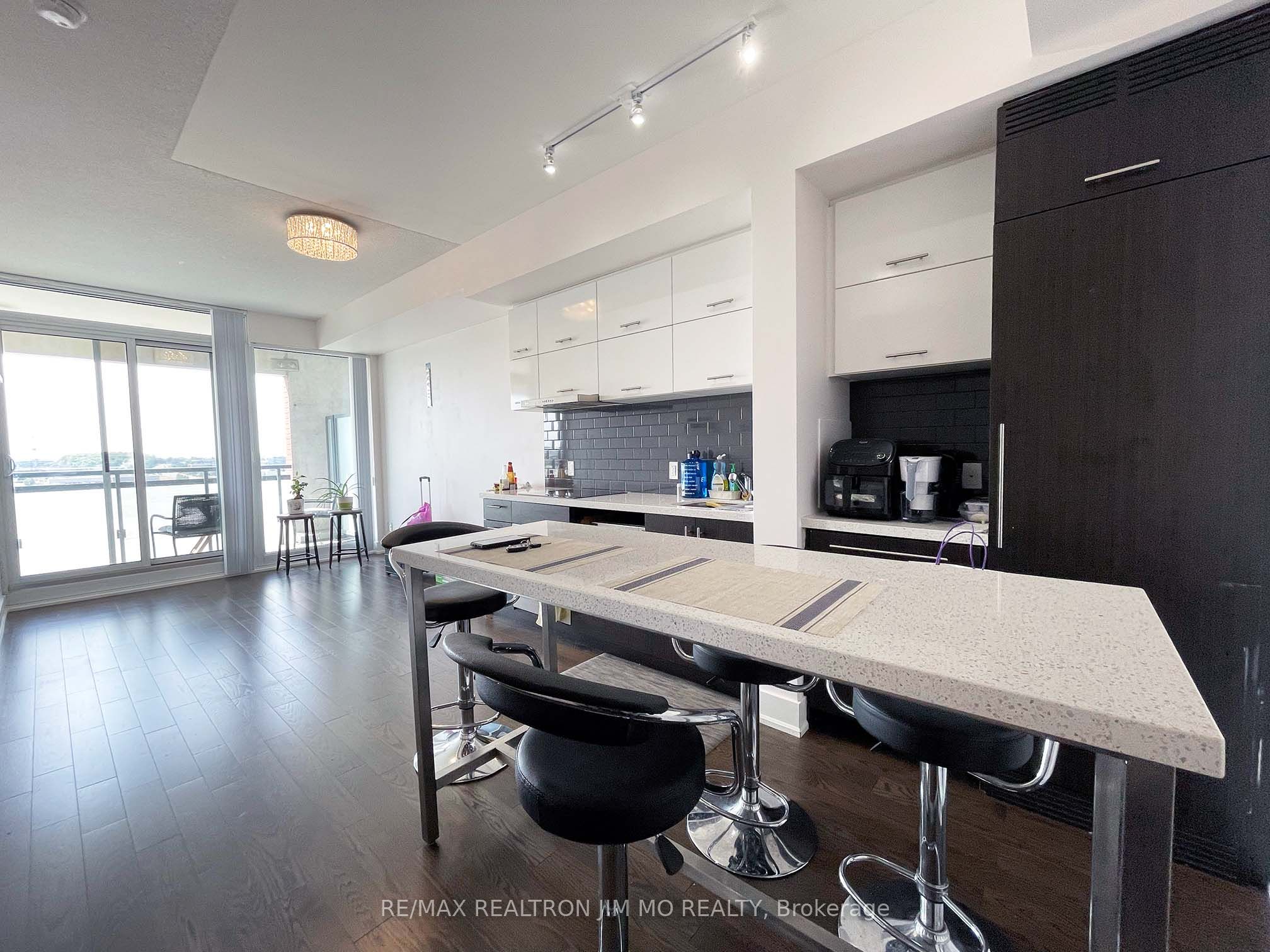 180 Enterprise Boulevard 808 Property Photo 2