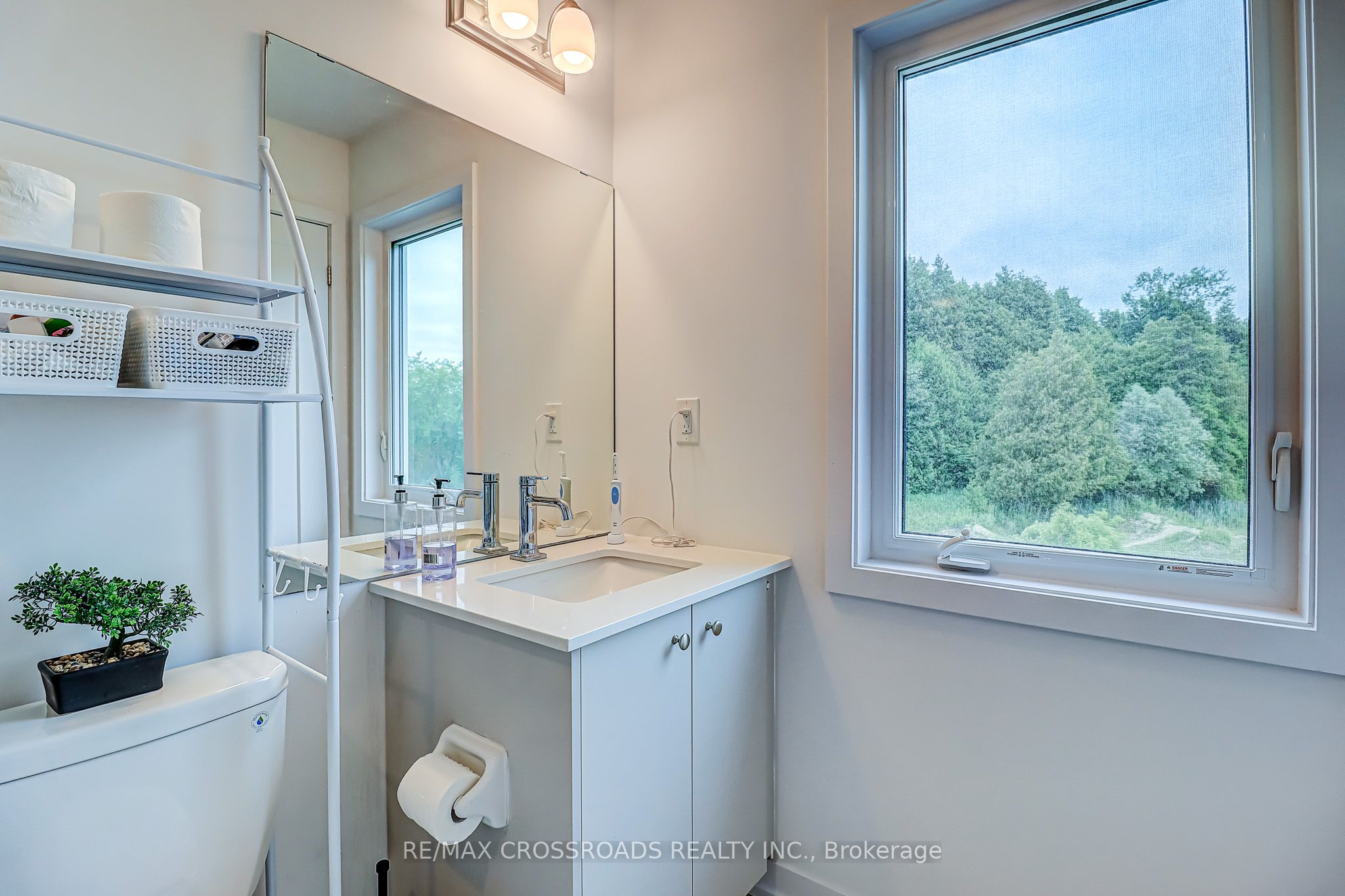 64 Lyall Stokes Circle Property Photo 12