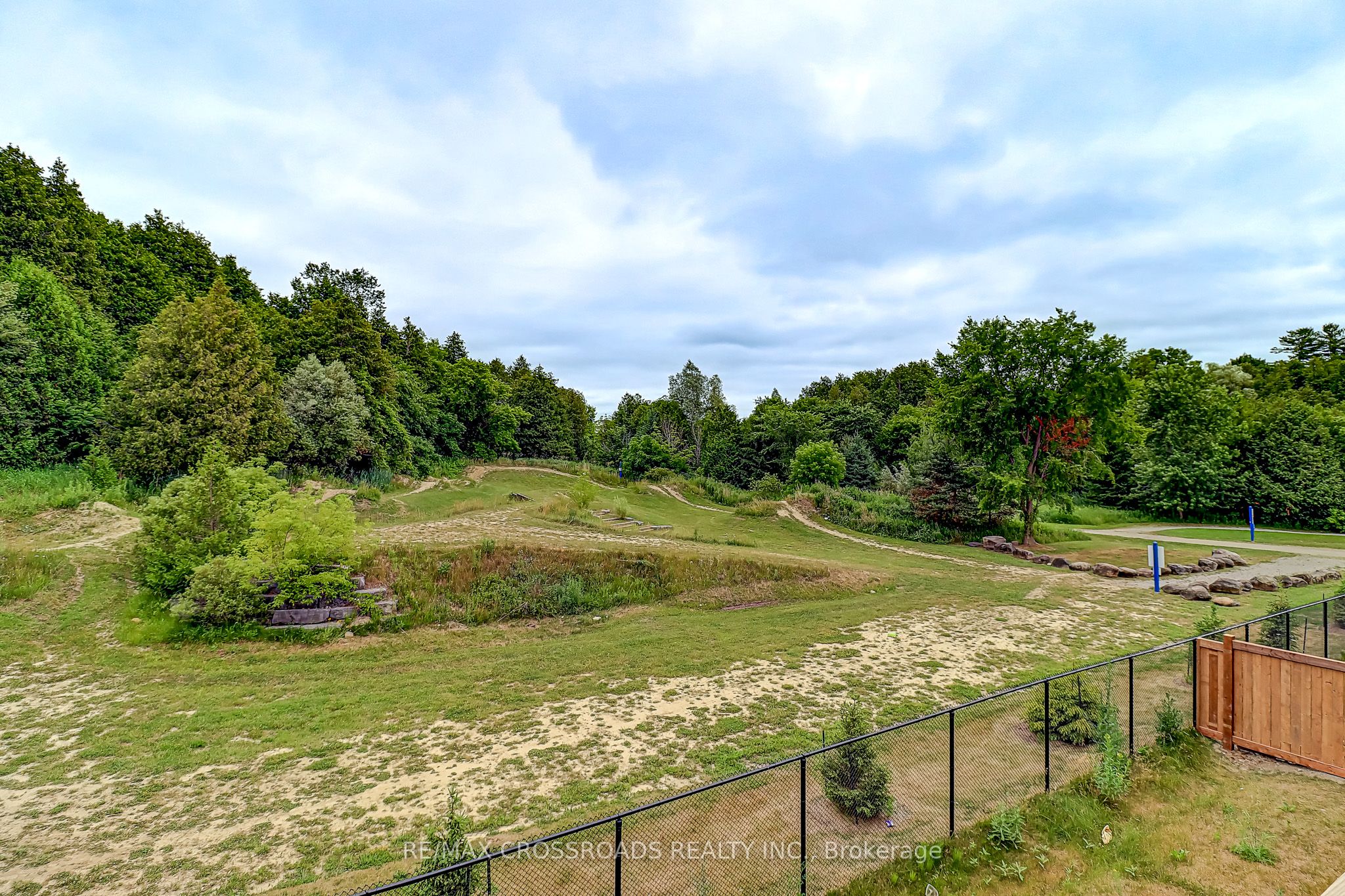 64 Lyall Stokes Circle Property Photo 15