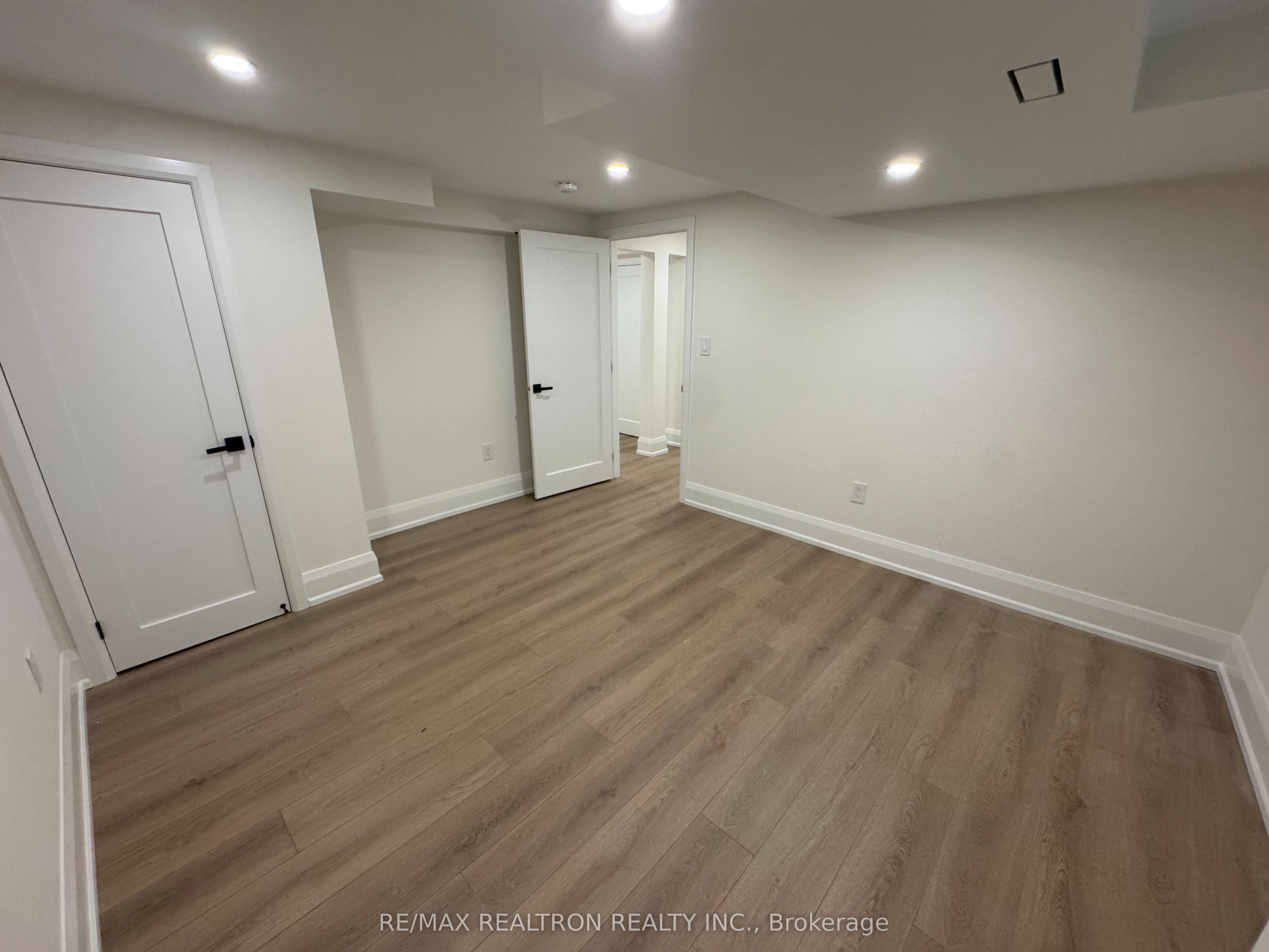 155 Smoothwater Terrace Property Photo 13