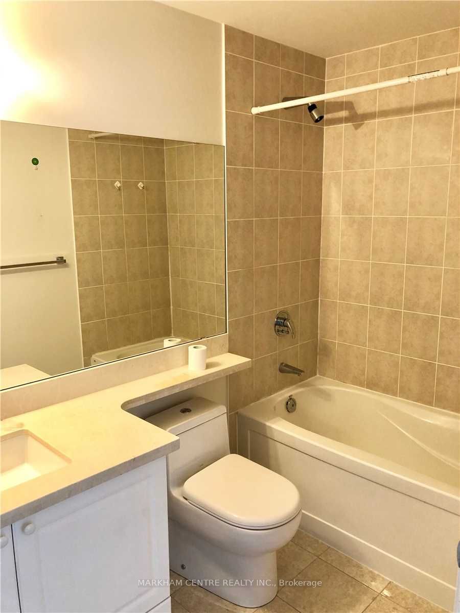 111 Upper Duke Crescent 1005 Property Photo 9