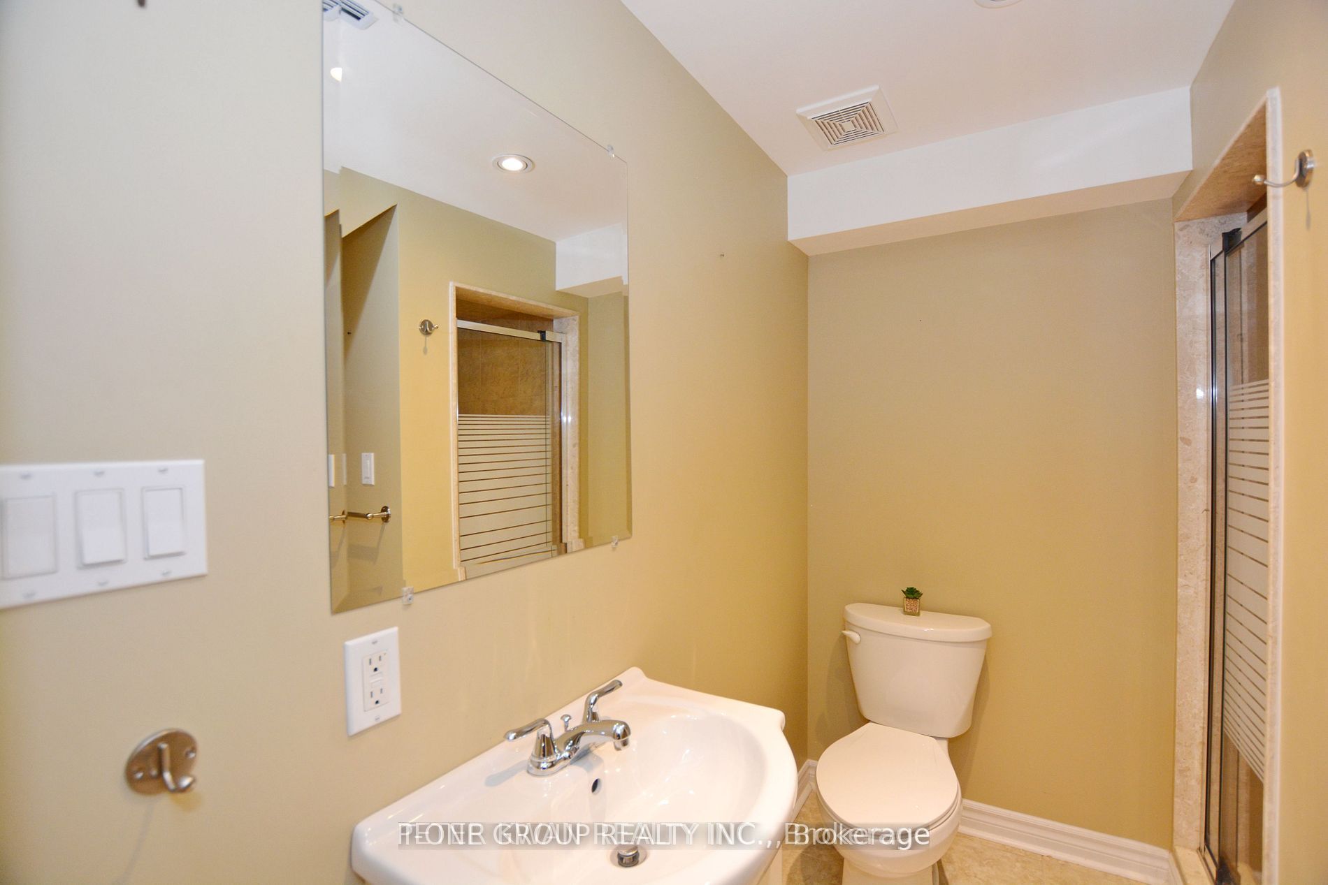 45 Coranto Way Lower Property Photo 7