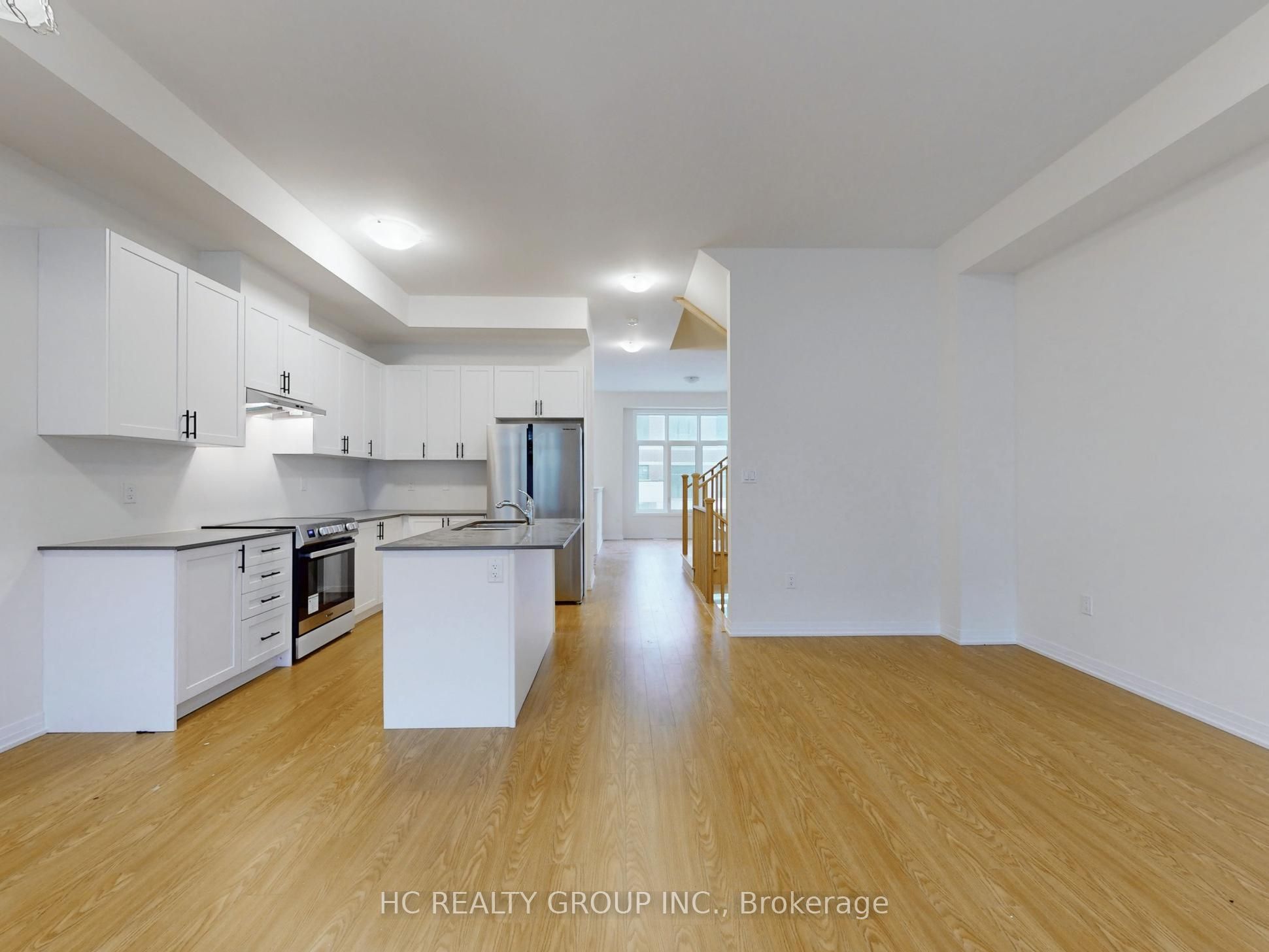 28 Millman Lane Property Photo 5