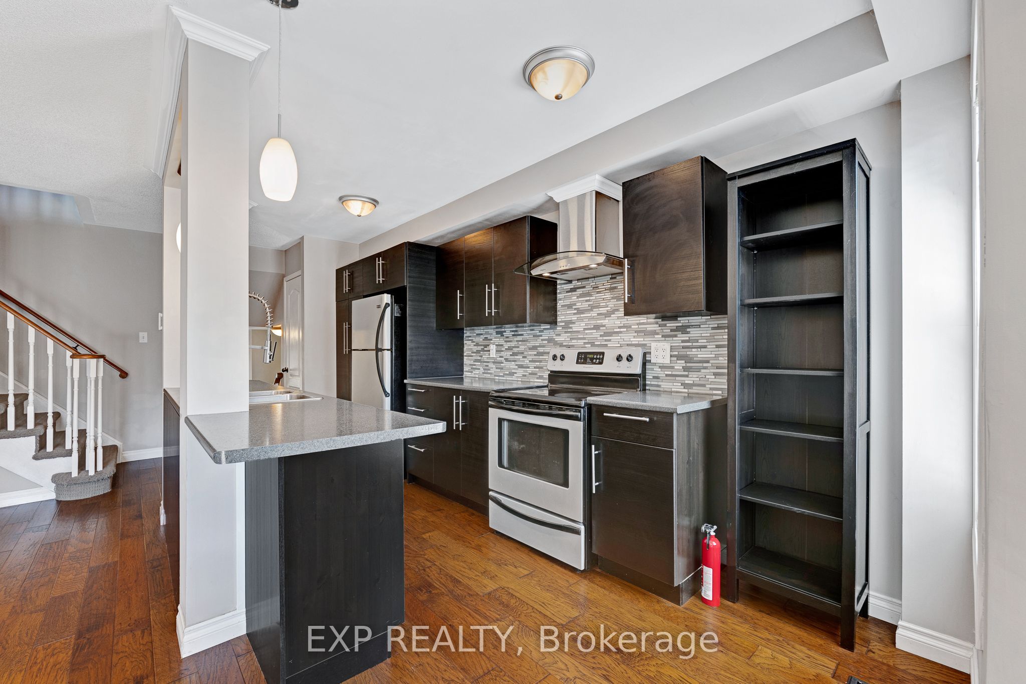 117 Mugford Road Property Photo 4