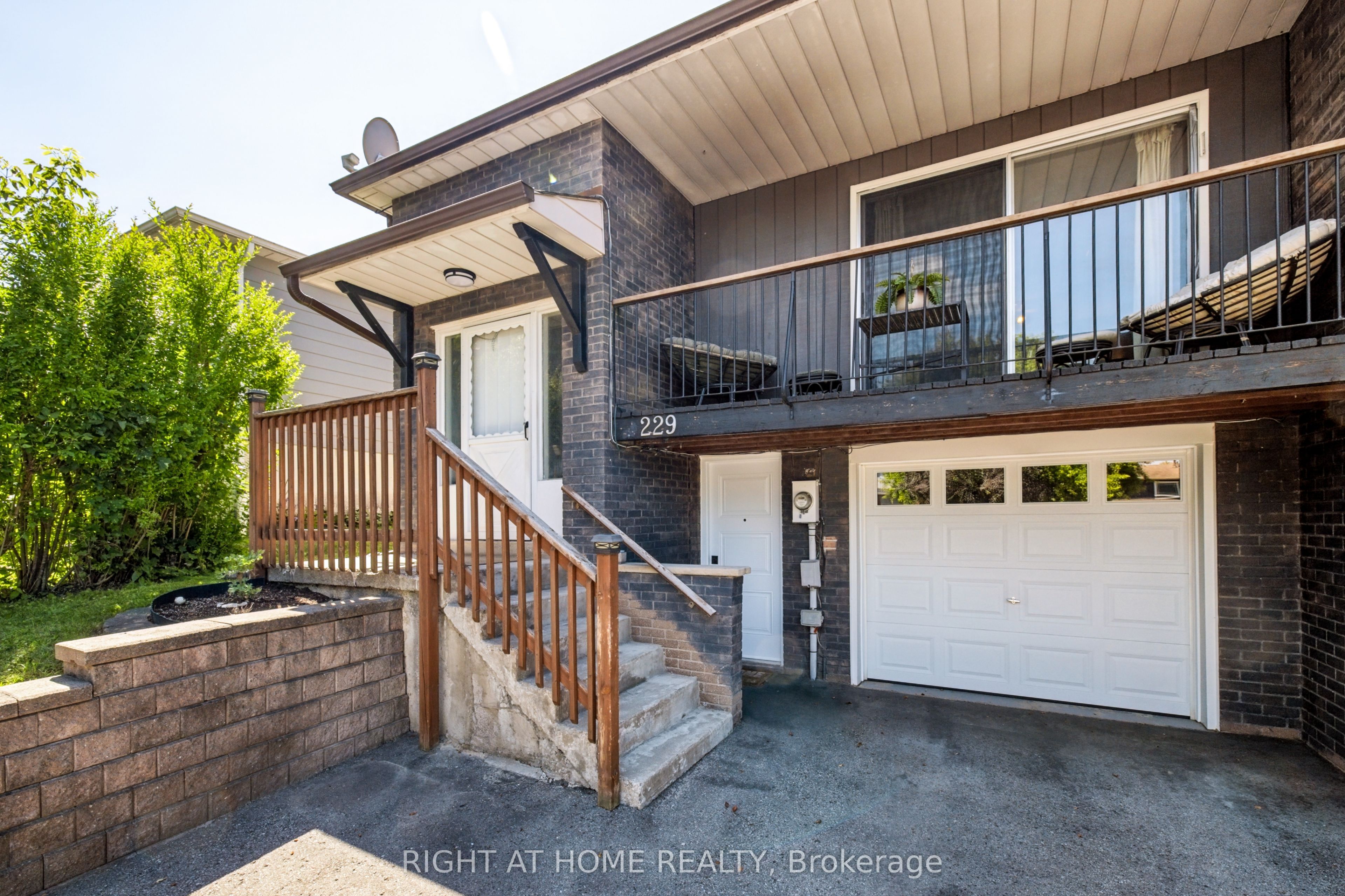 229 Britannia Avenue Property Photo 2