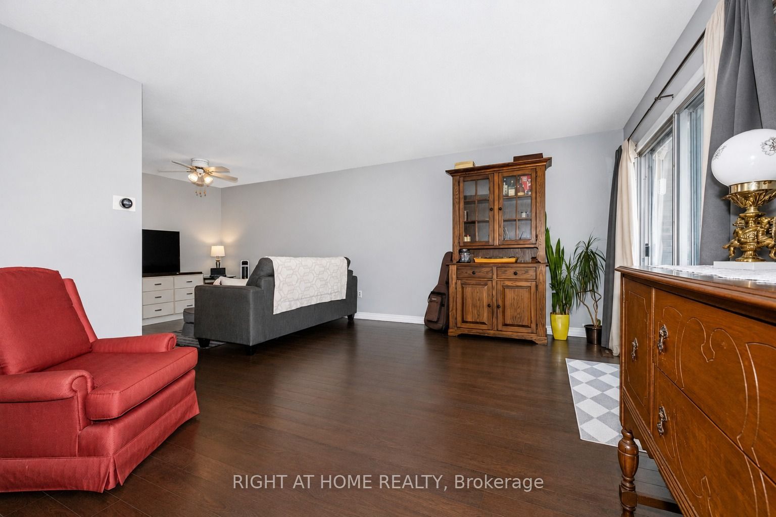 229 Britannia Avenue Property Photo 7