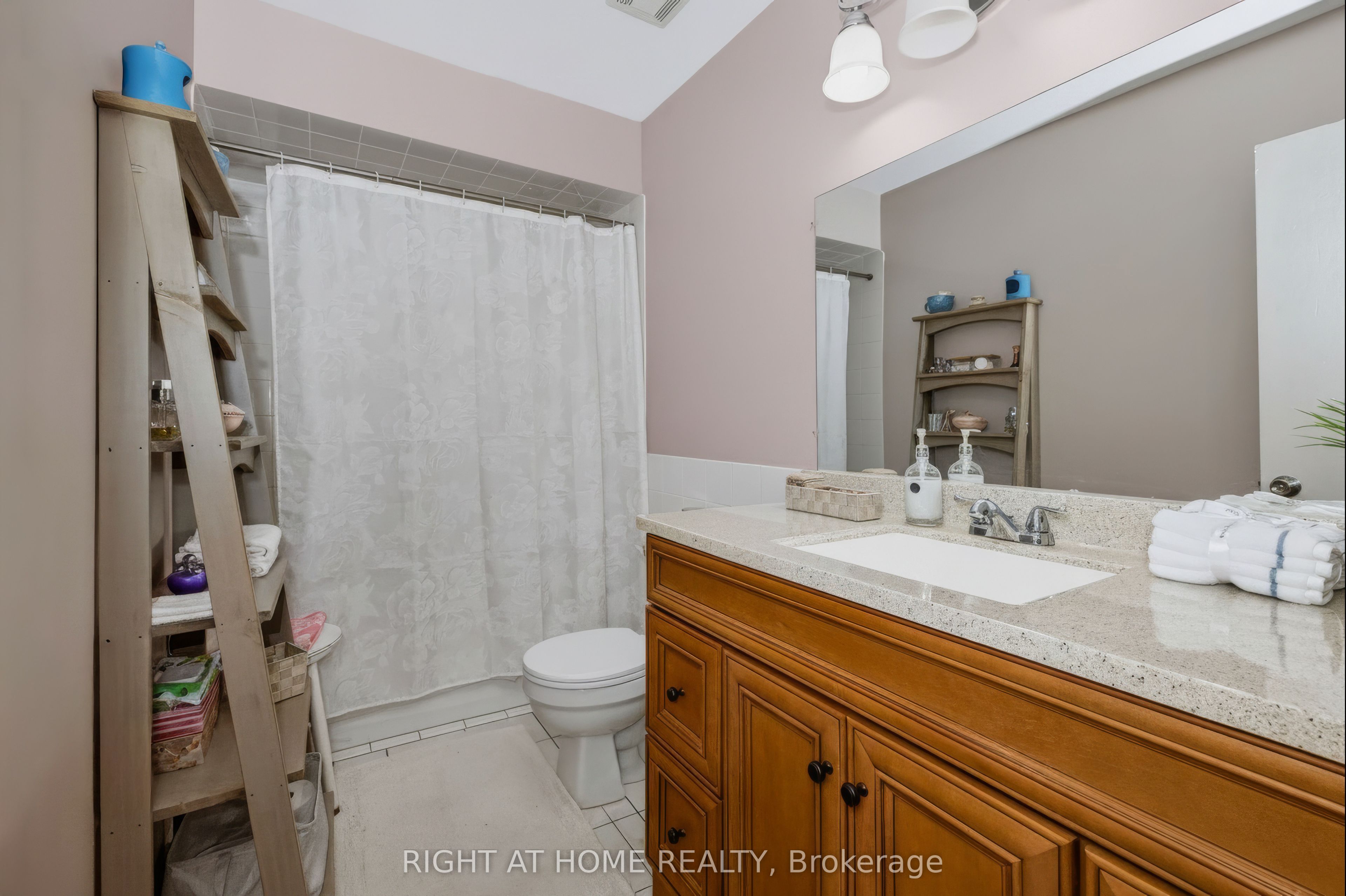229 Britannia Avenue Property Photo 12