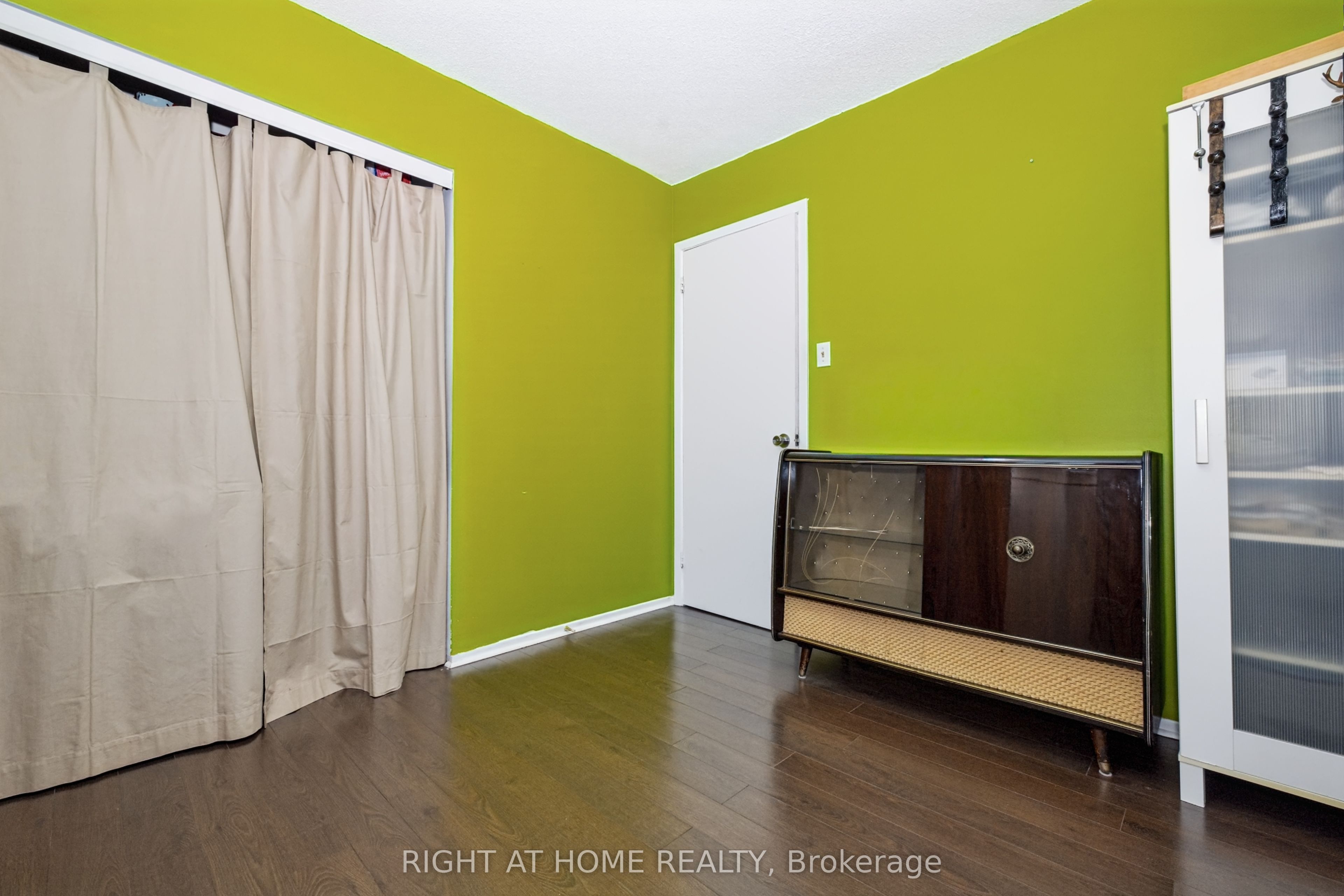 229 Britannia Avenue Property Photo 17