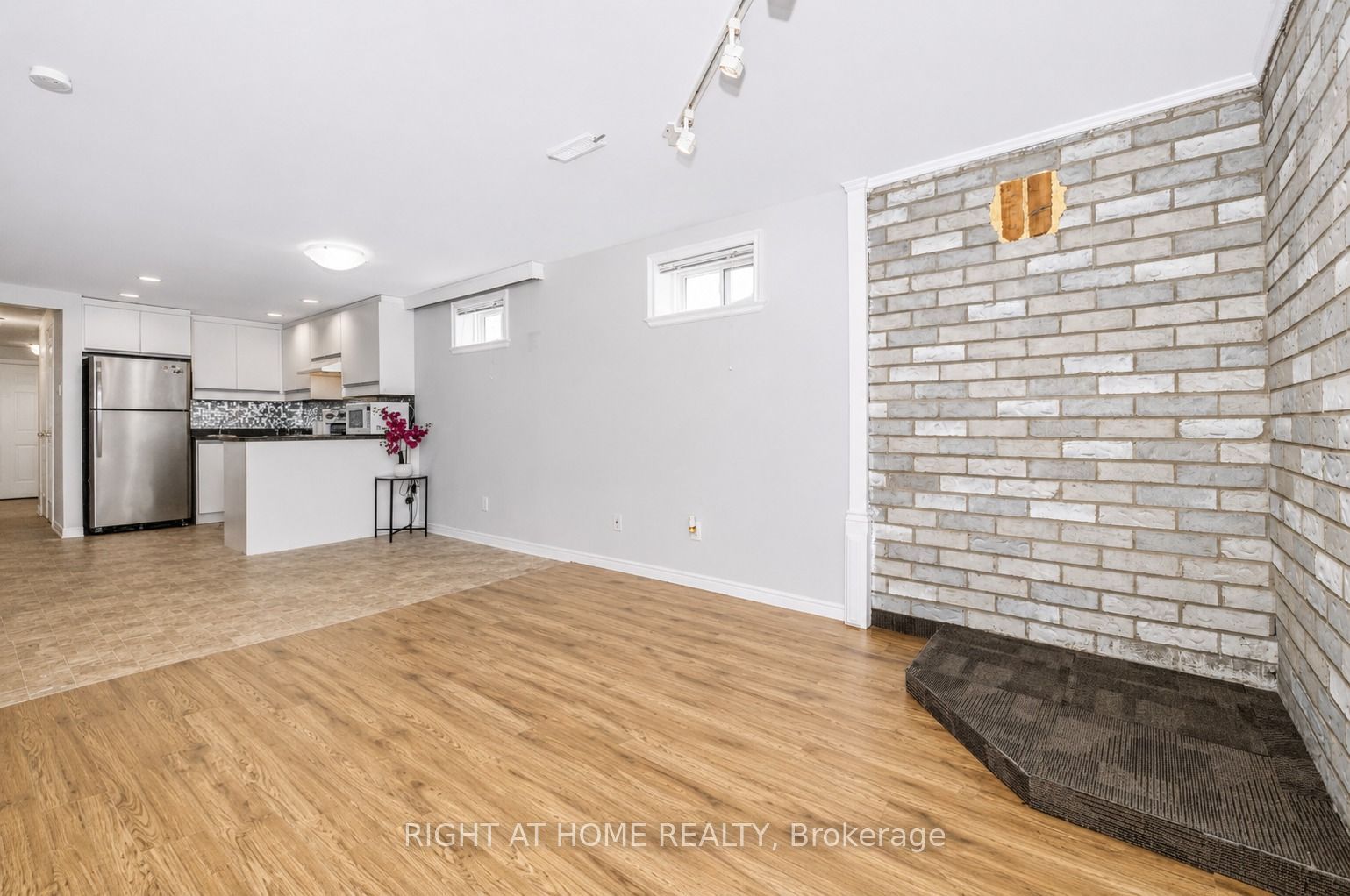 229 Britannia Avenue Property Photo 22