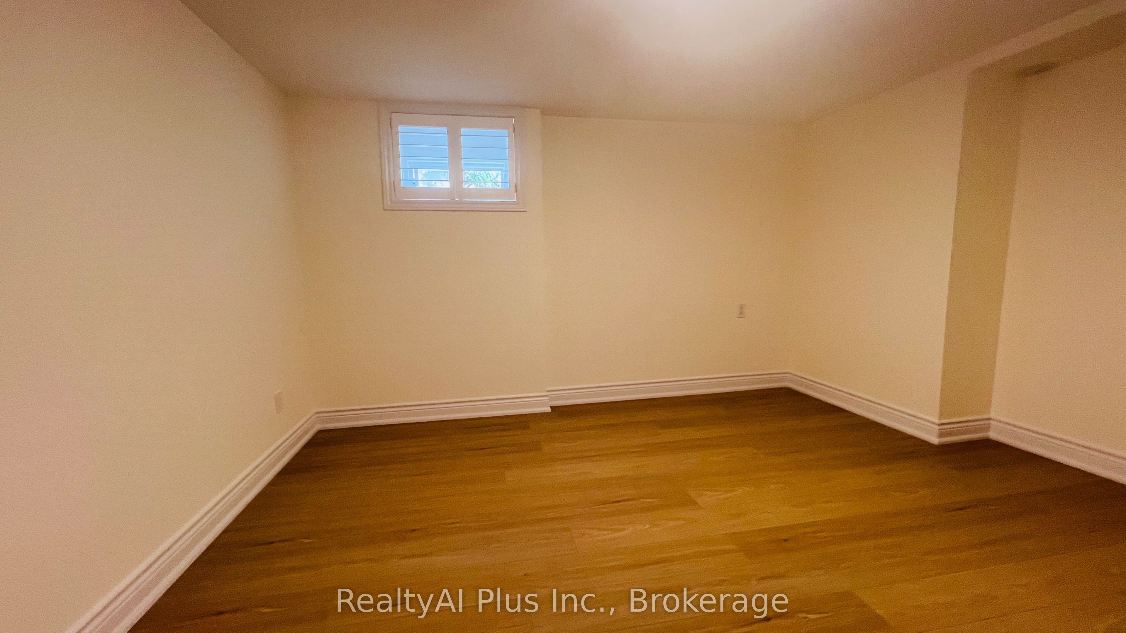 37 Bowhill Drive Walk-out Basement Property Photo 11