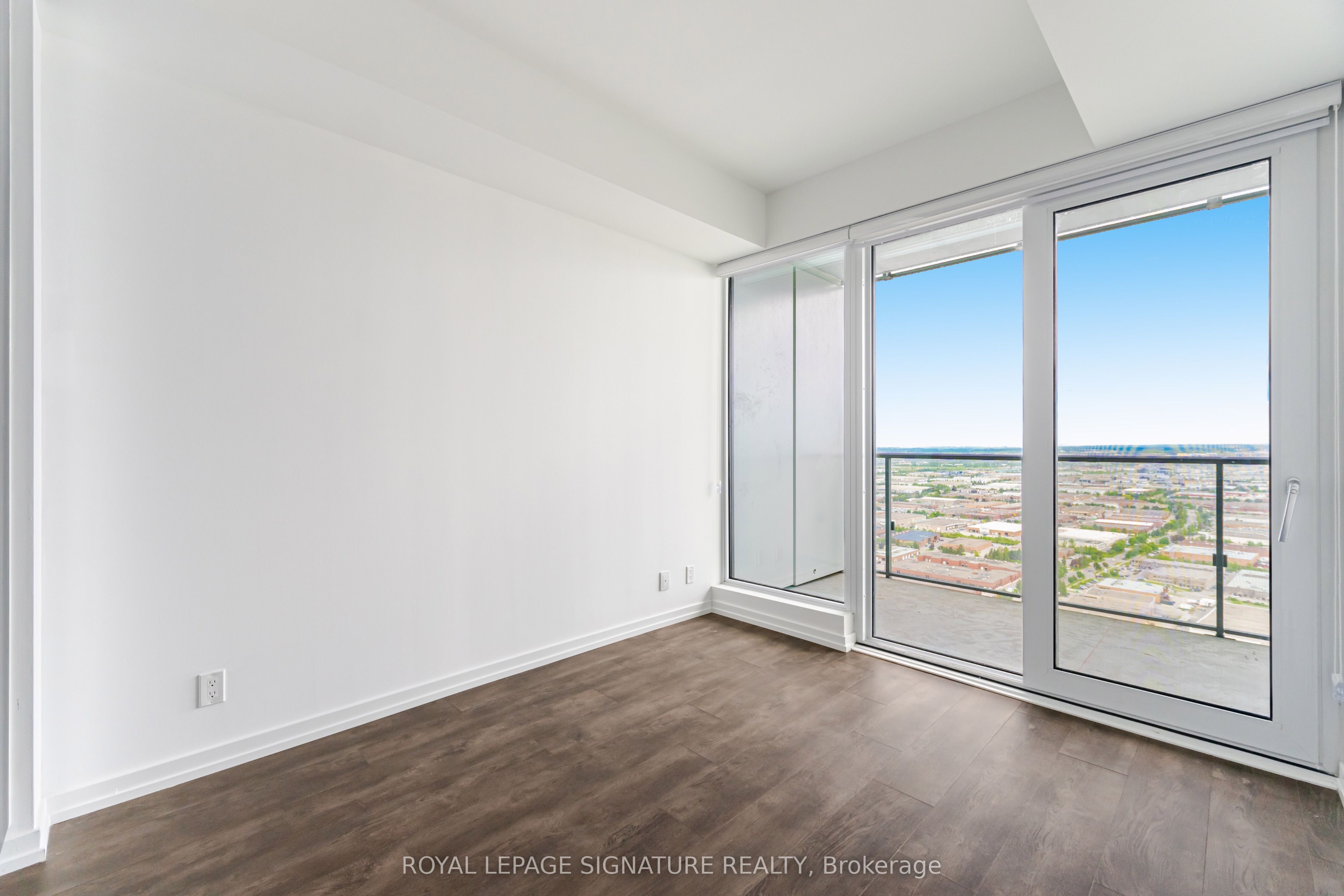 7890 Jane Street 4508 Property Photo 10