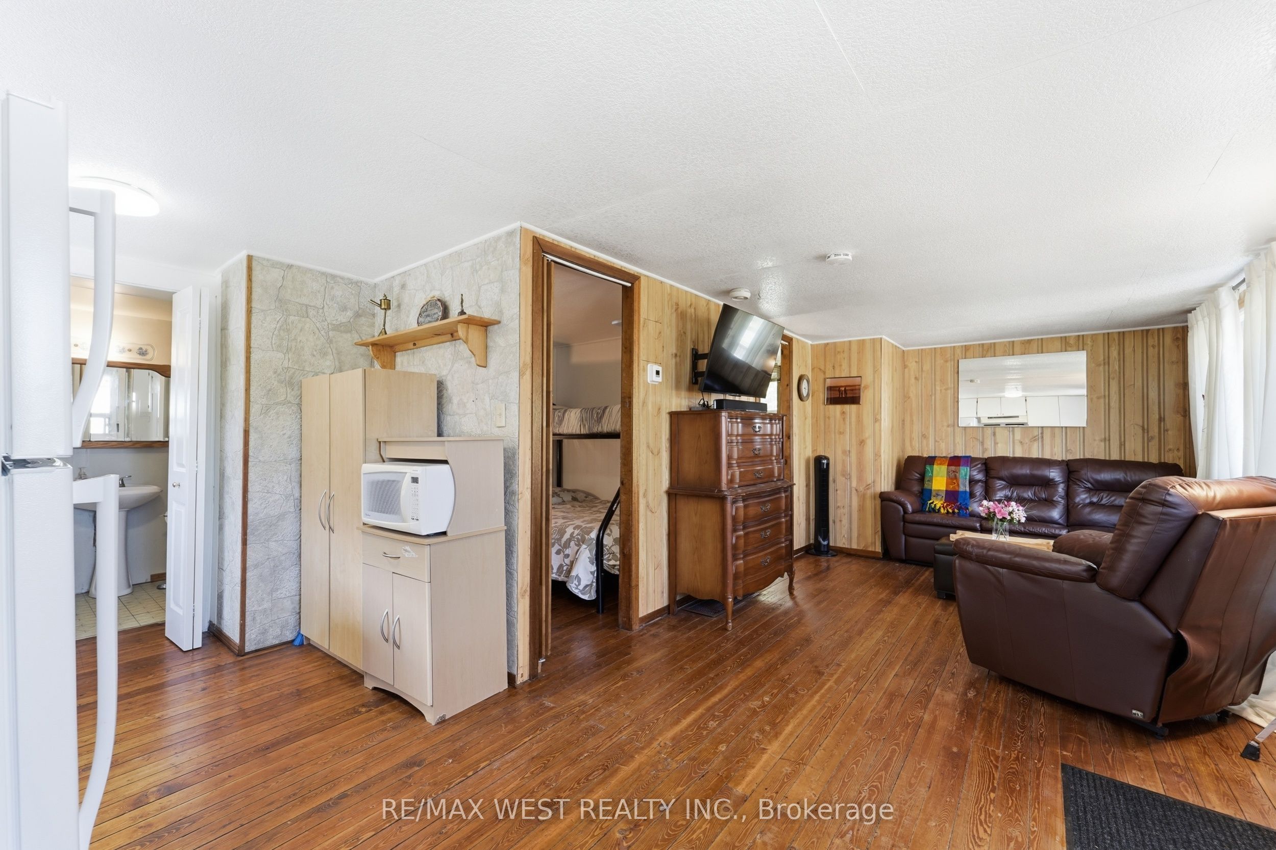2234 Crystal Beach Road Property Photo 6