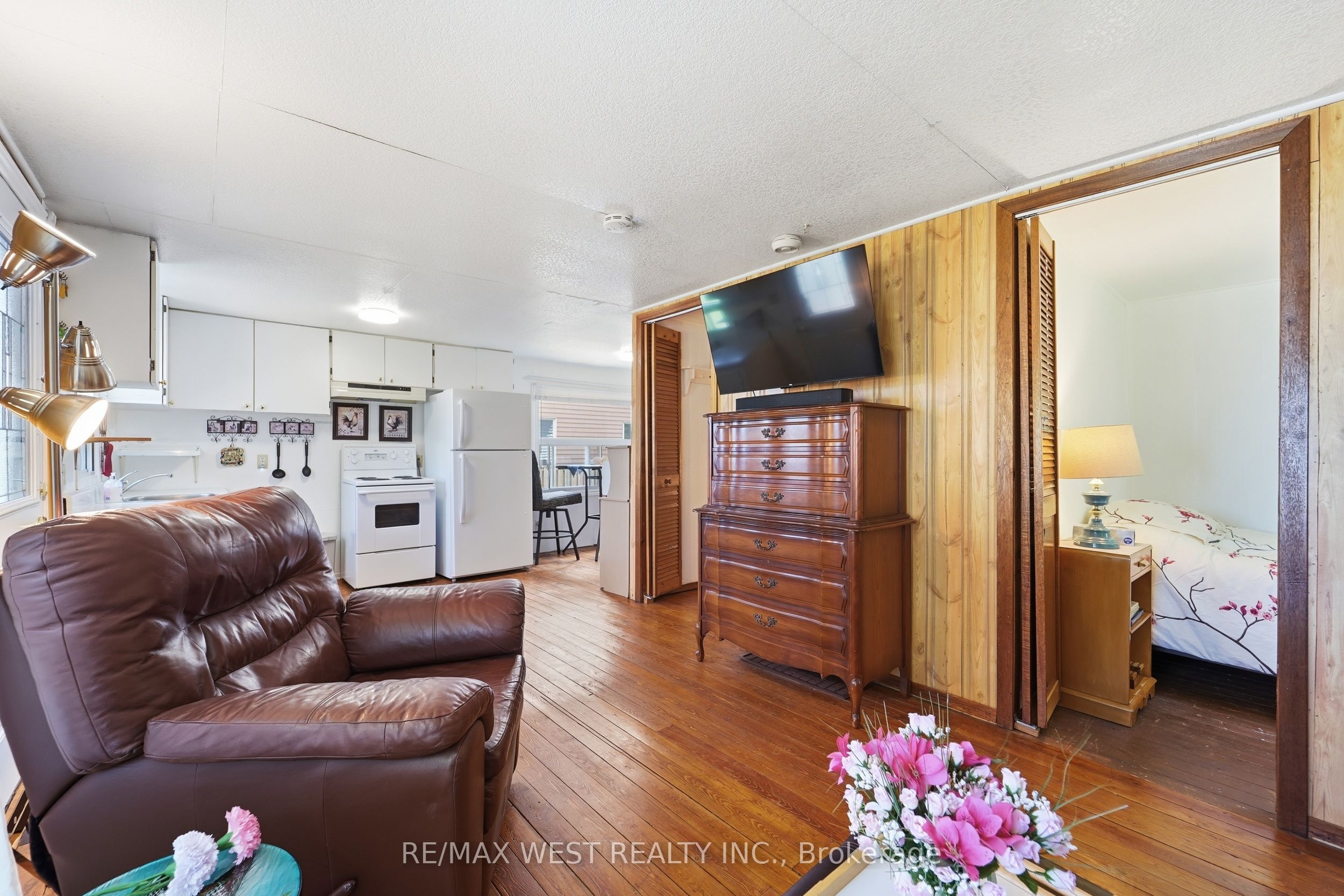 2234 Crystal Beach Road Property Photo 10
