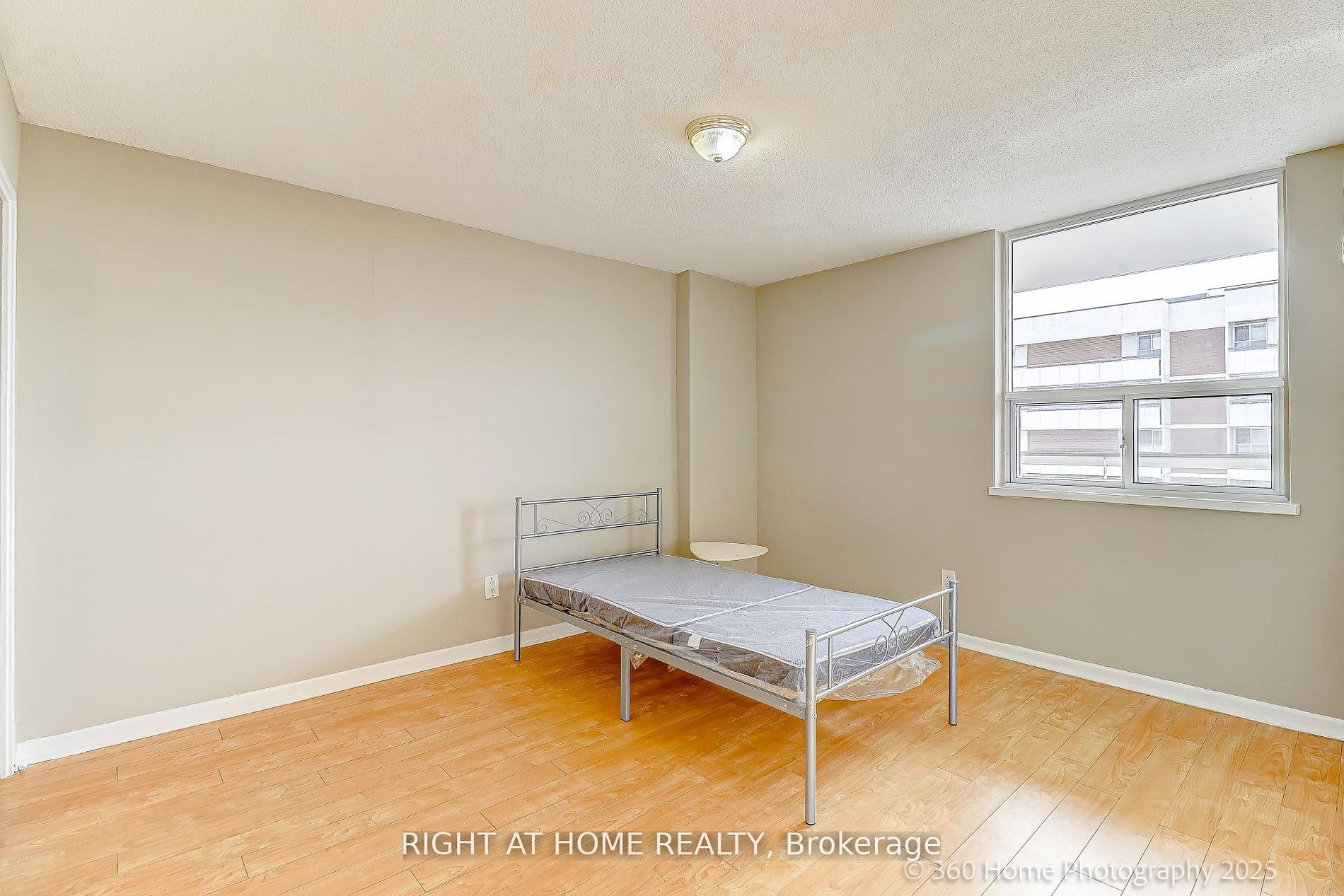 1 Royal Orchard Boulevard 1107 Property Photo 10