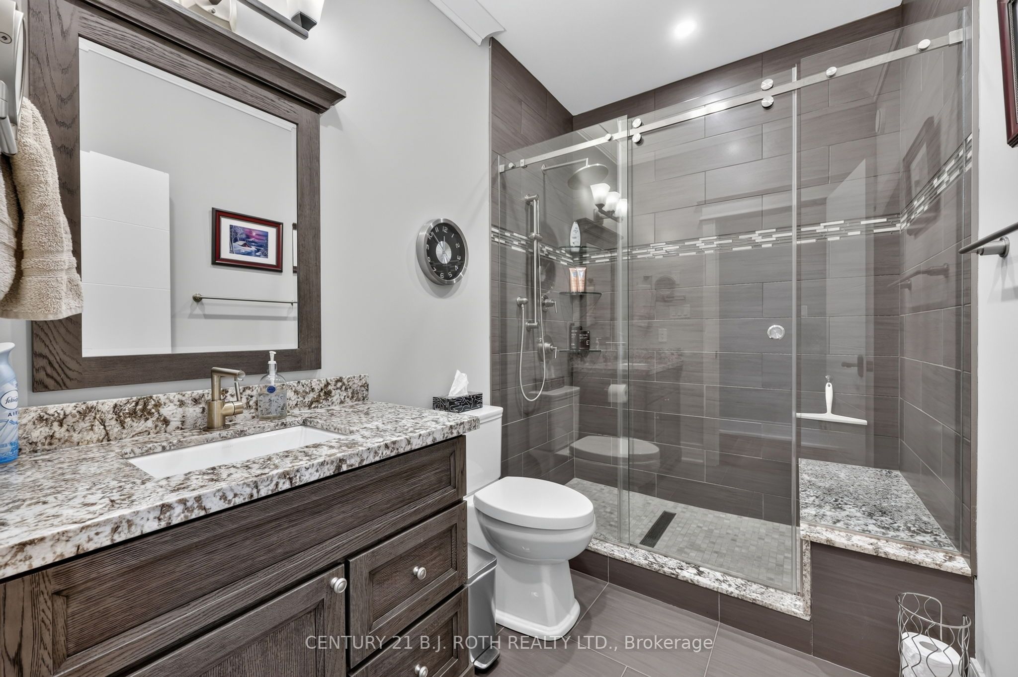 4688 5th Side Road Property Photo 18