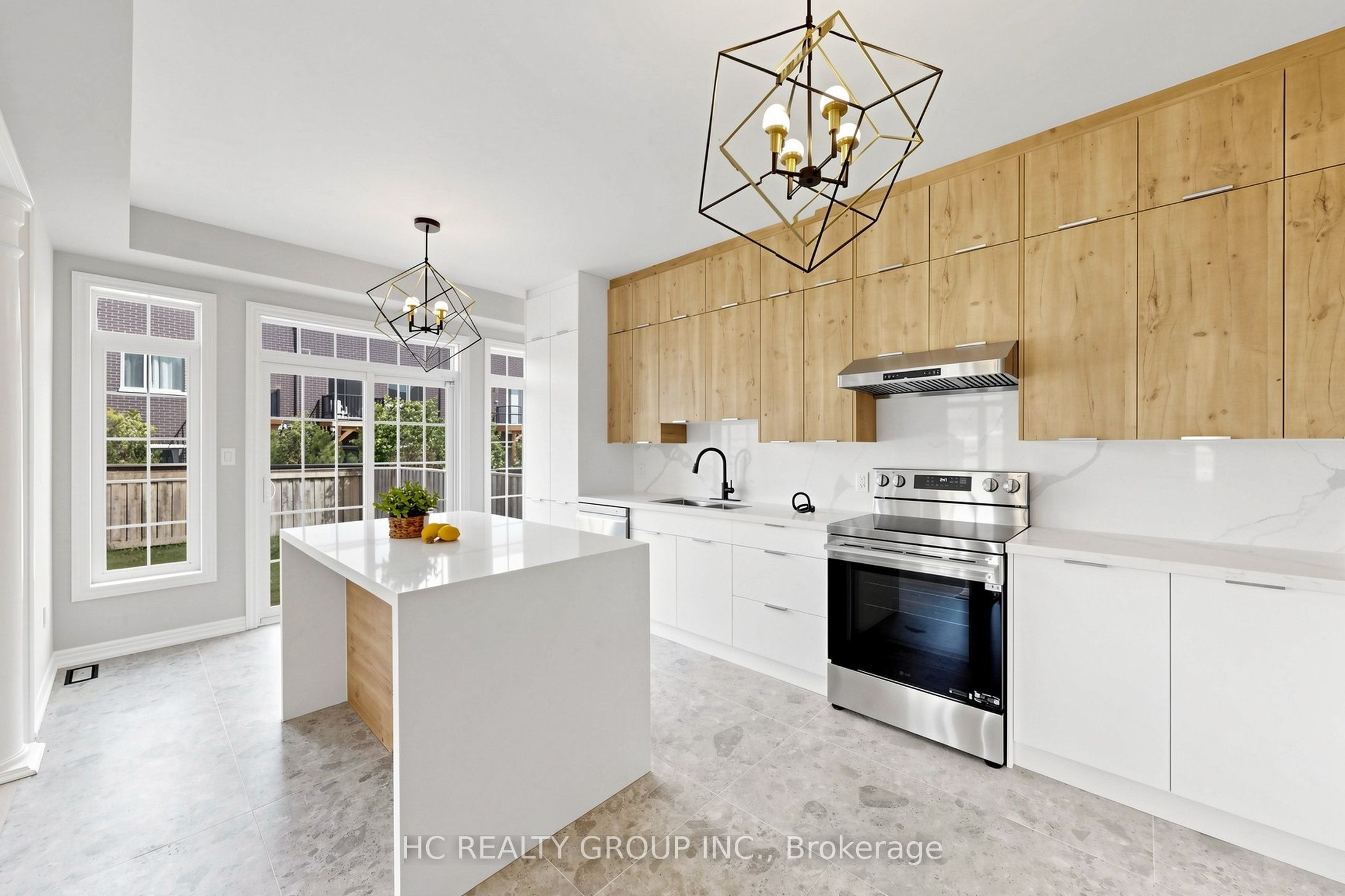 2 Apple Grove Court Property Photo 16